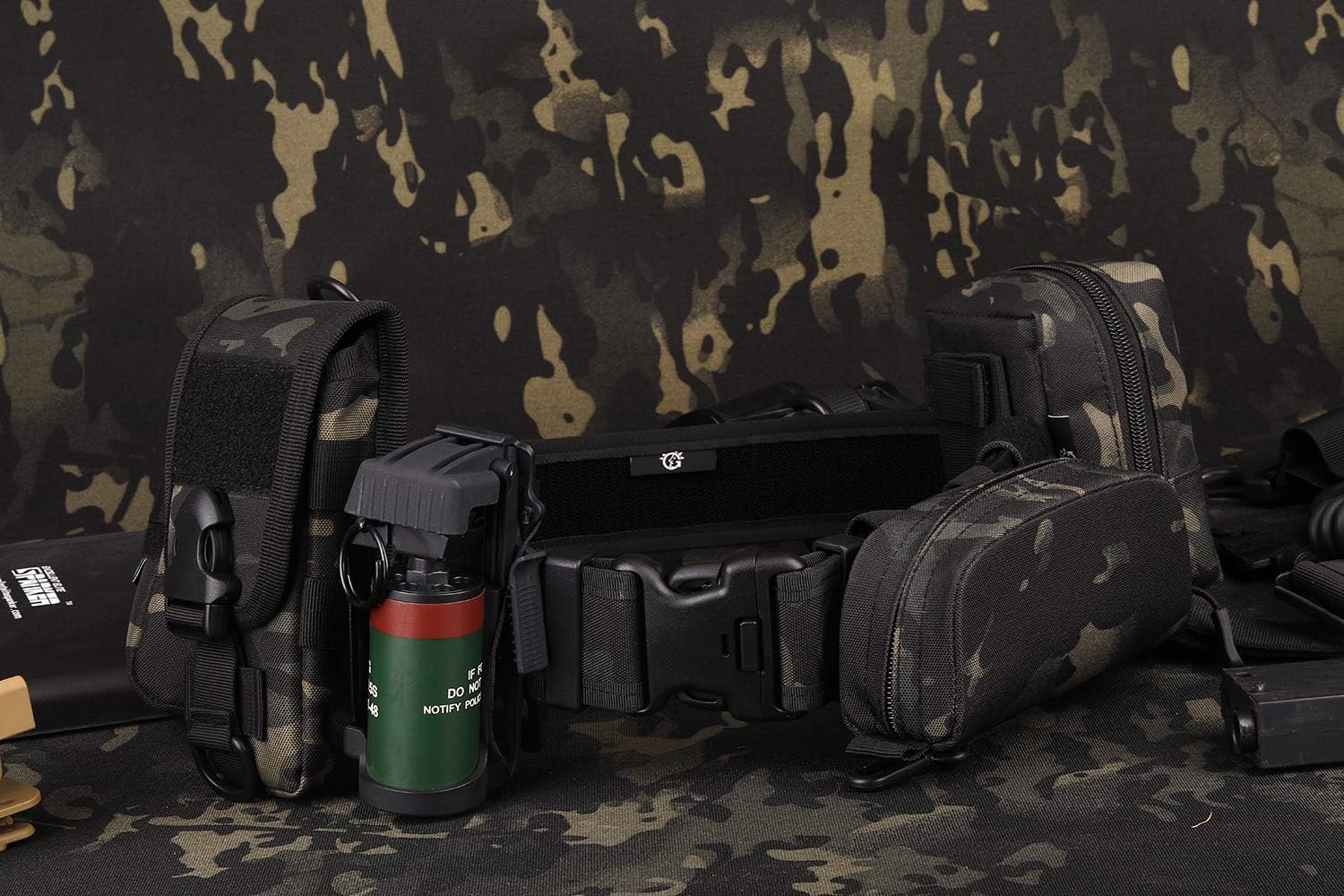 Tactical Eyeglasses Hard Case Molle Zipper Sunglasses Carrying Case Protective Box with Clip - Image 6