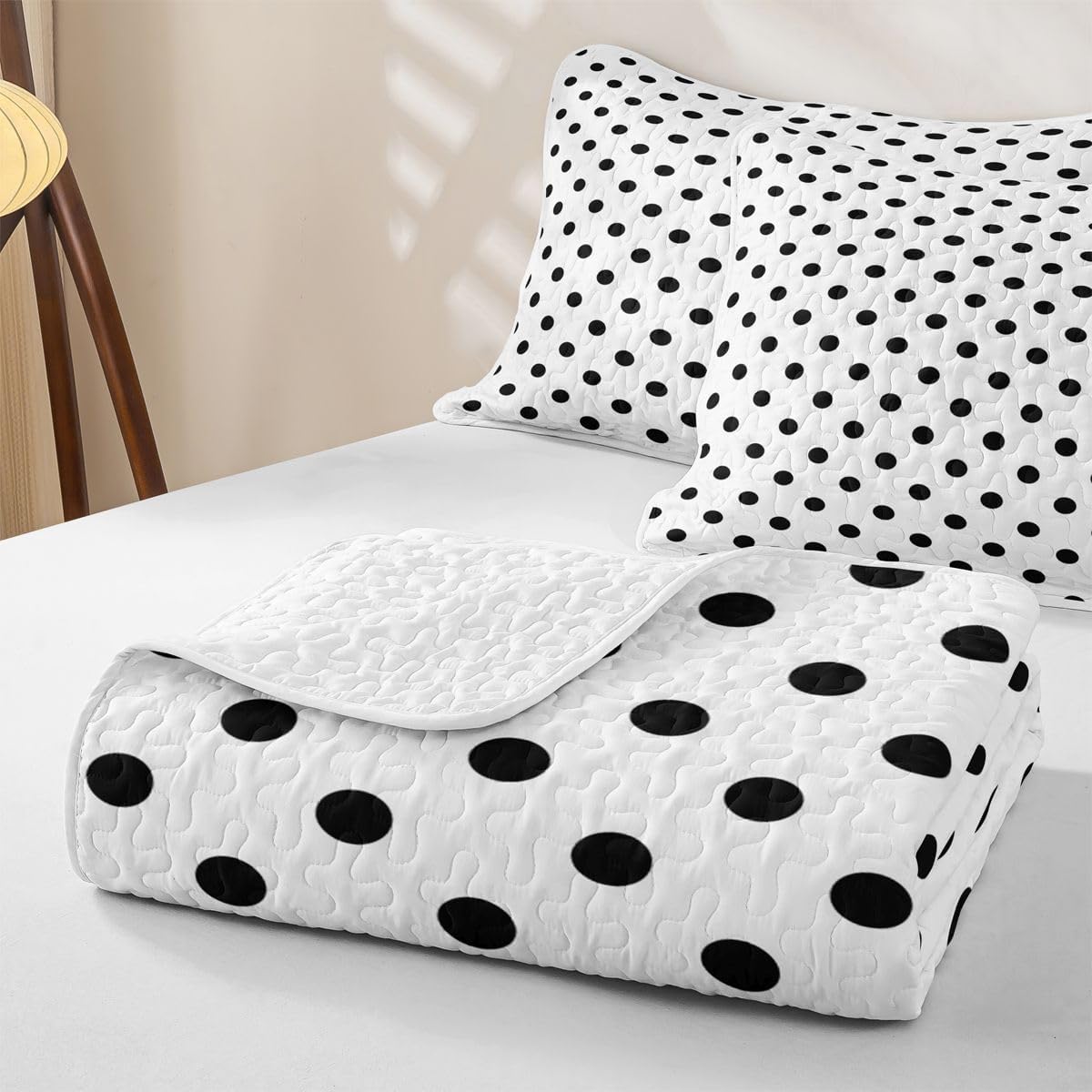 Manfei Polka Dots Quilt Set Full Size, White and Black Dot Bedding Set 3pcs, Cute Simple Geometric Round Bedspread Coverlet with 2 Pillow Shams, Kids Boys Girls Room Decor