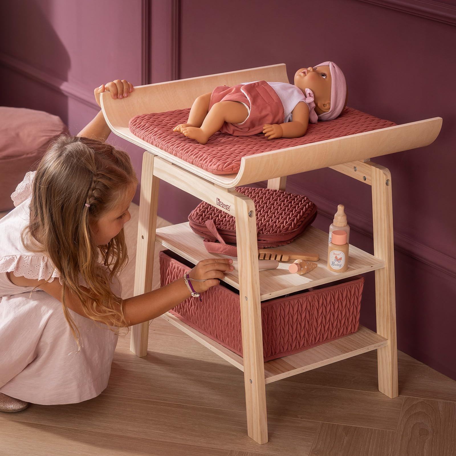 howa Puppenwickeltisch aus Holz „Grace“, Puppenwickelkommode mit Zubehör – Wickeltisch für Puppen mit Ablage, Aufbewahrungskorb & gesteppter Wickelauflage 2770