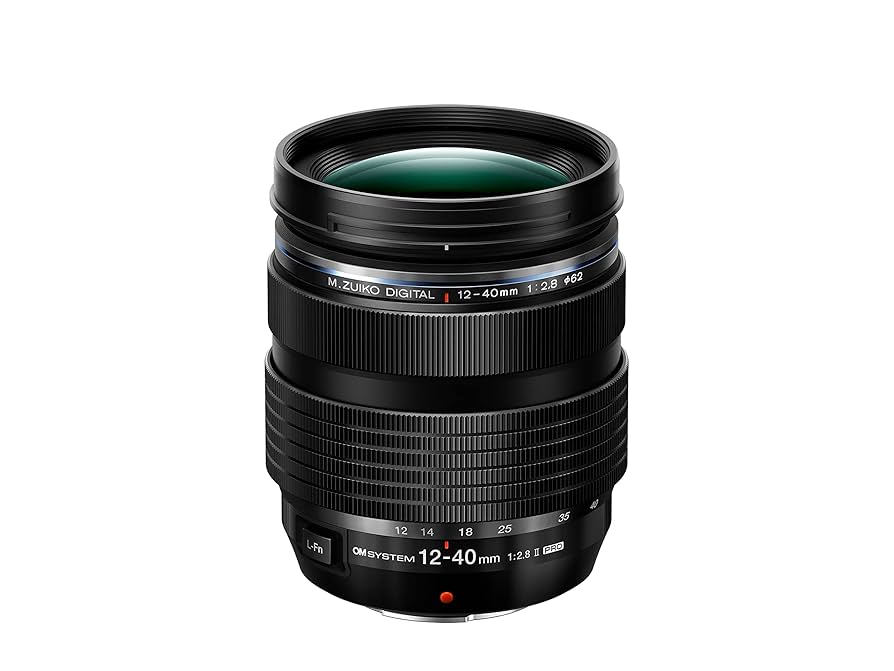 新品M.ZUIKO DIGITAL ED 12-40mm F2.8 PRO II OM System M.Zuiko Digital ED 12-40 mm f/2.8 PRO II - LensTip.com