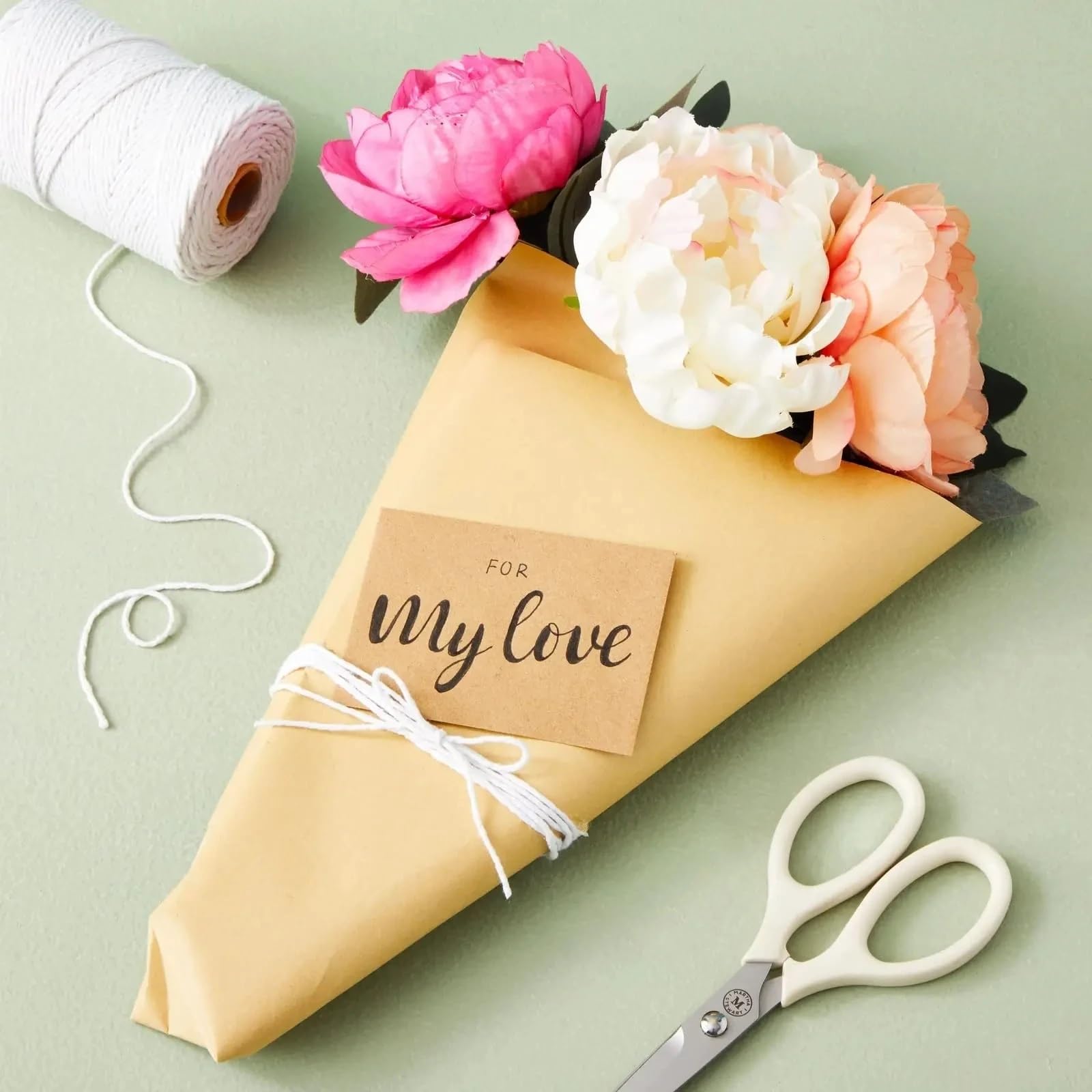 Rollo de Papel Kraft marrón Liso, Papel Adhesivo artístico for Envolver Regalos, Embalaje, Manualidades, tablones de anuncios Rollo de Papel Kraft(50cmx10m 1Roll)