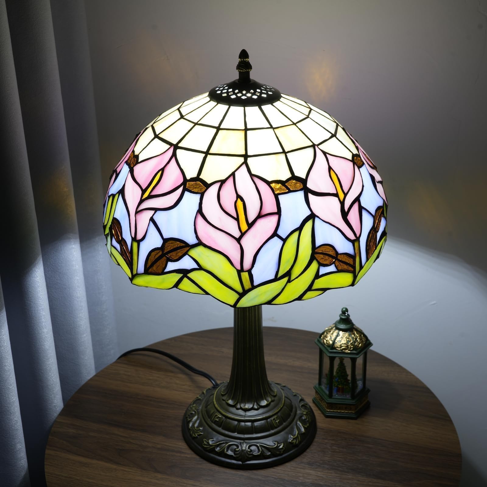Große Pilz Tiffany Lampe Aus Handgefertigtem Buntglas Im Gemütlichen Dorf Stil Dekorative Tisch Und Nachtlampe Für Schlafzimmer Bett Wohnzimmer Büro Sowie Küche Stilvolle Weihnachtslampe Und Originell