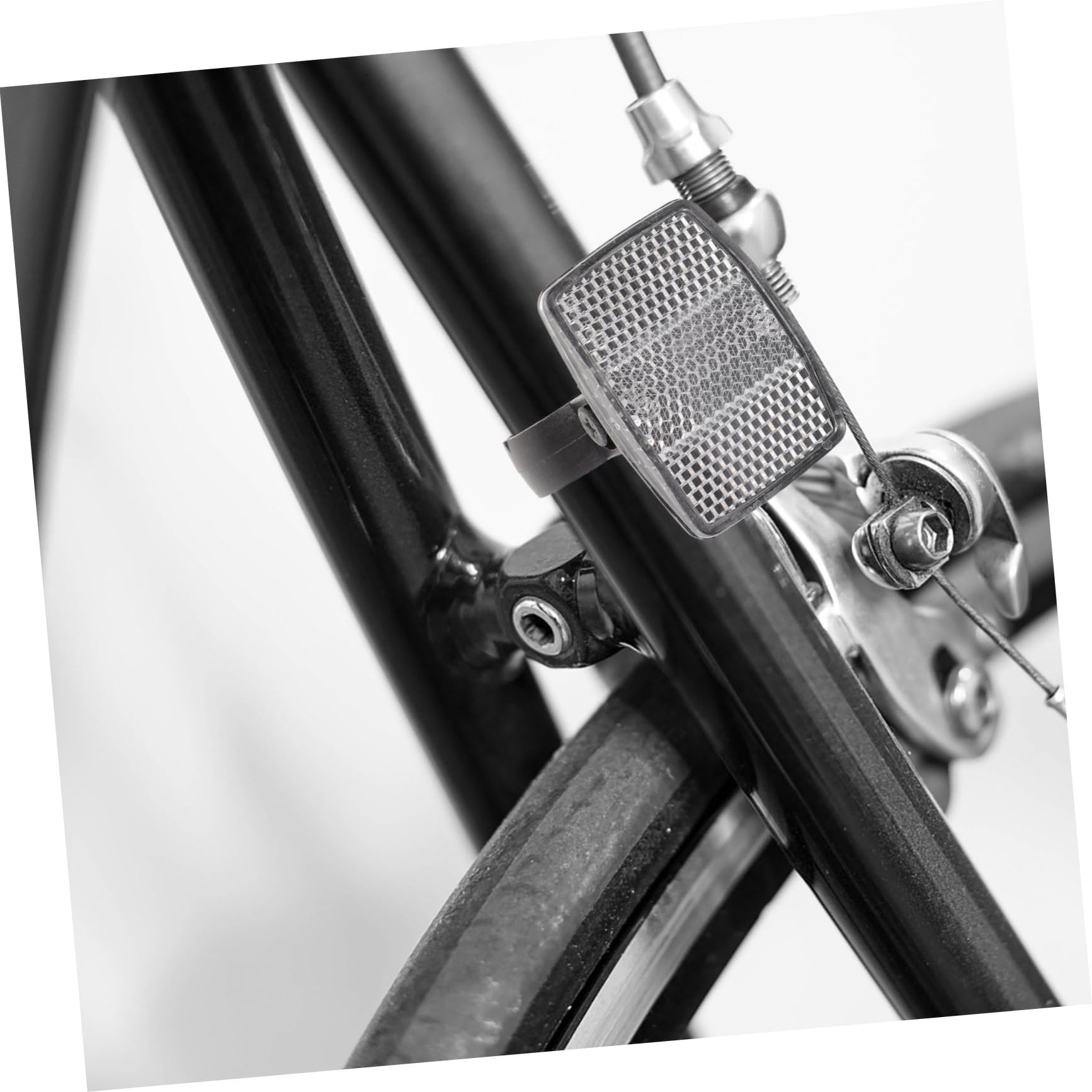 NAMOARLY Mountain Bike Cycling Accessories Set of Front Rear Bike Reflectors Random Color