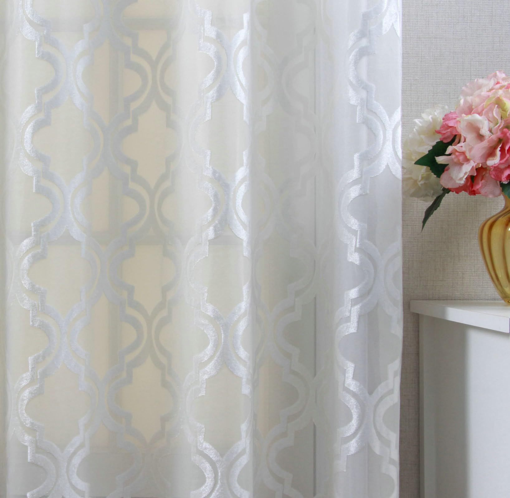 KnSam Rideaux Voilages Blanc avec Crochets, Rideau Jacquard Géométrique, 2 Panneaux, 214 x 160cm (1 Panneau: 107 x 160cm)