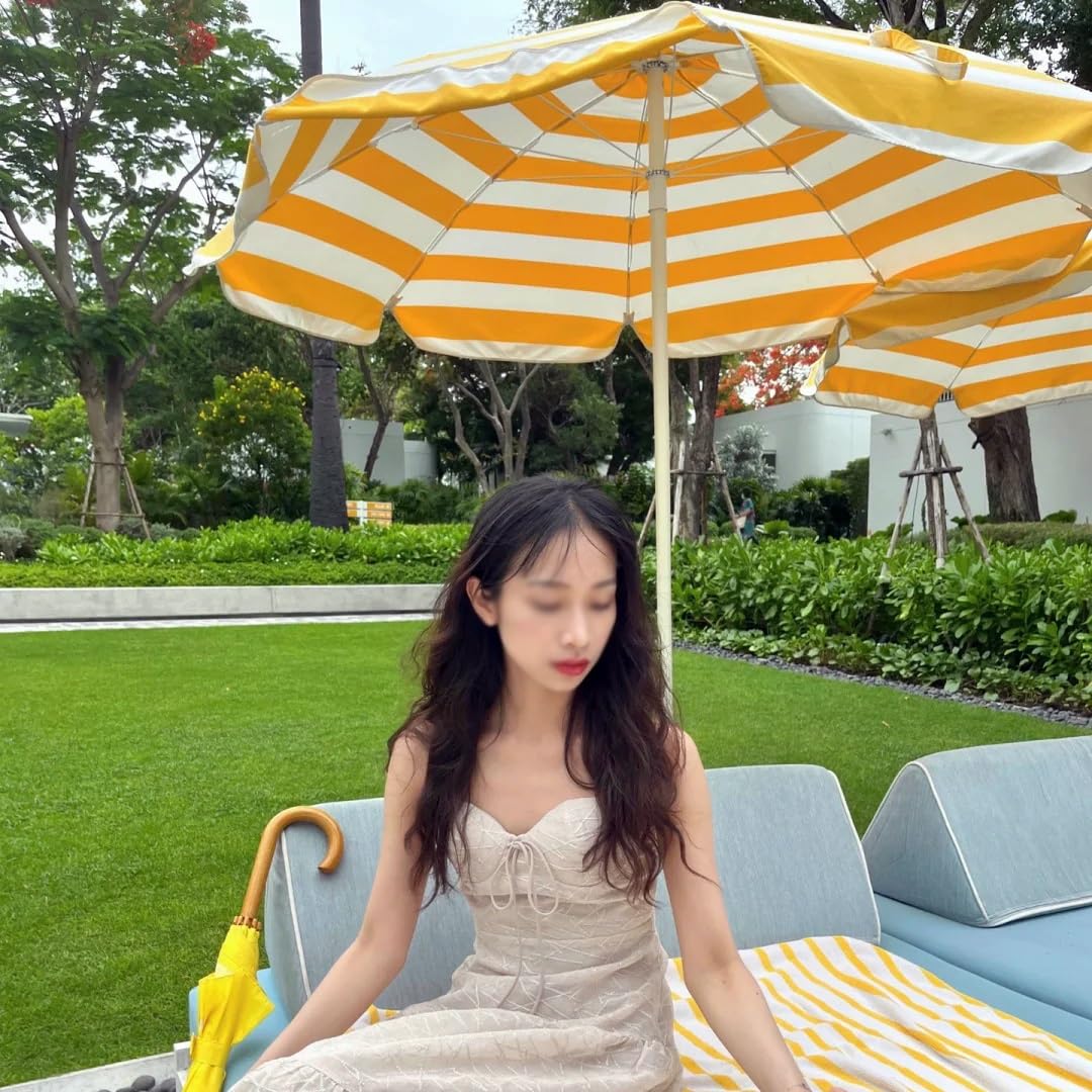 Parasol Plażowy Uchylny 160 cm, Mały Parasol Ogrodowy W Paski Odporny na Ochrona UV z Regulowaną Wysokością, na Imprezę Przy Basenie na Podwórku