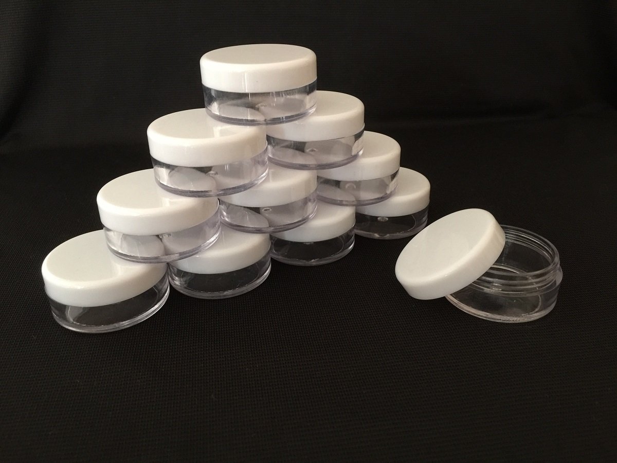 50 x 10ml (10g) CLEAR PLASTIC SAMPLE JARS/POTS WITH WHITE SCREW-FIT CAPS Cosmetic/Makeup/Glitter/Nail Art/Powder/Trinkets/Jewellery/Lip-Balm (50pcs)