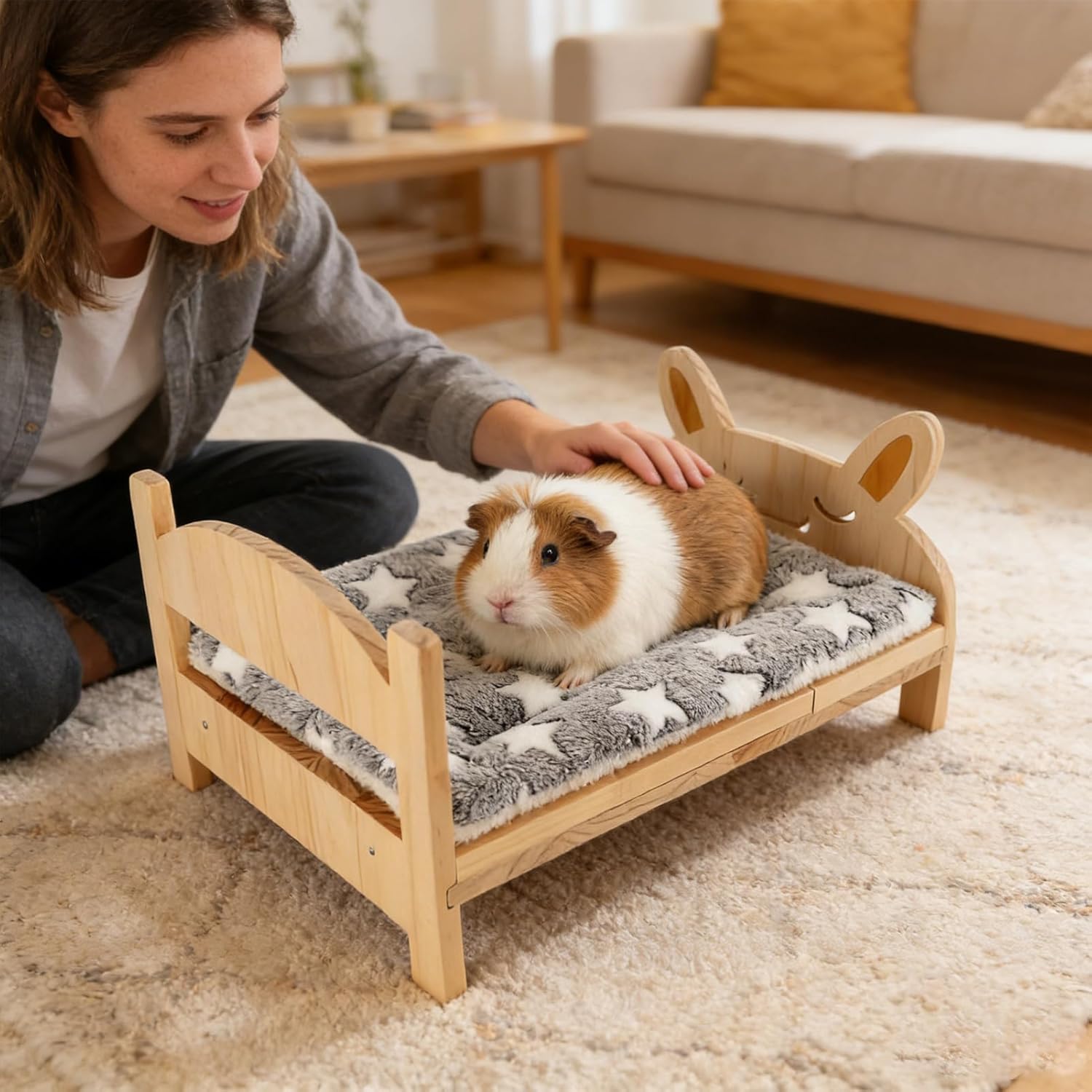 Wooden Pet Bed, Comfortable Resting Spot, 36x26.5cm, Cute Small Animal Bed, Cartoon Tiny Pet Habitat, Strong Structure, for Ferret Kitten Hamster Glider Squirrel Cage Indoor Home