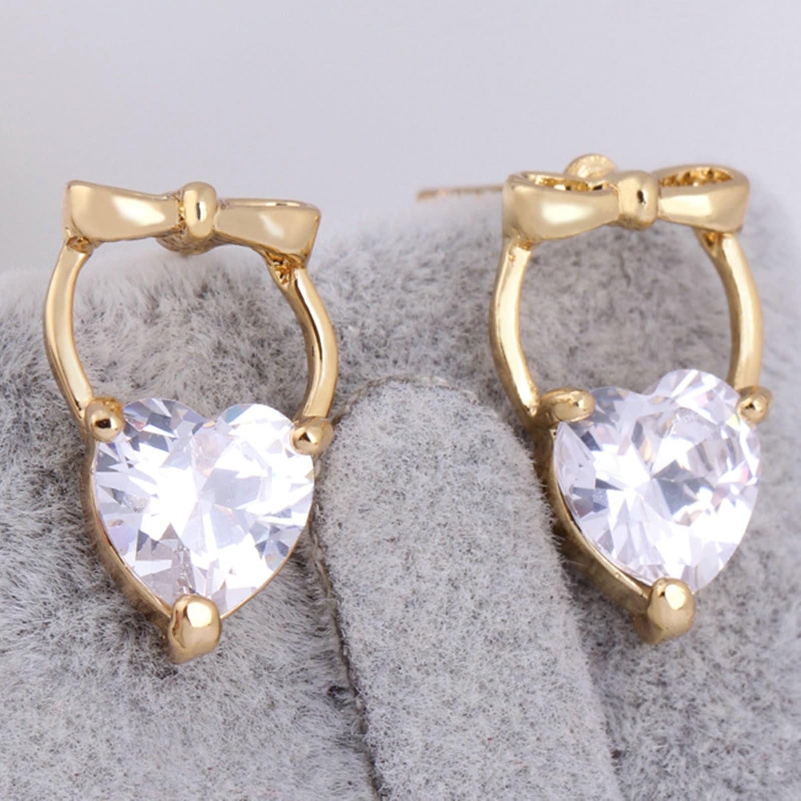 Ohrringe aus 9-karätigem Gold für Damen, Schleife mit herzförmiger Amethyst-Helix-Knorpel-Ohrstecker für Damen