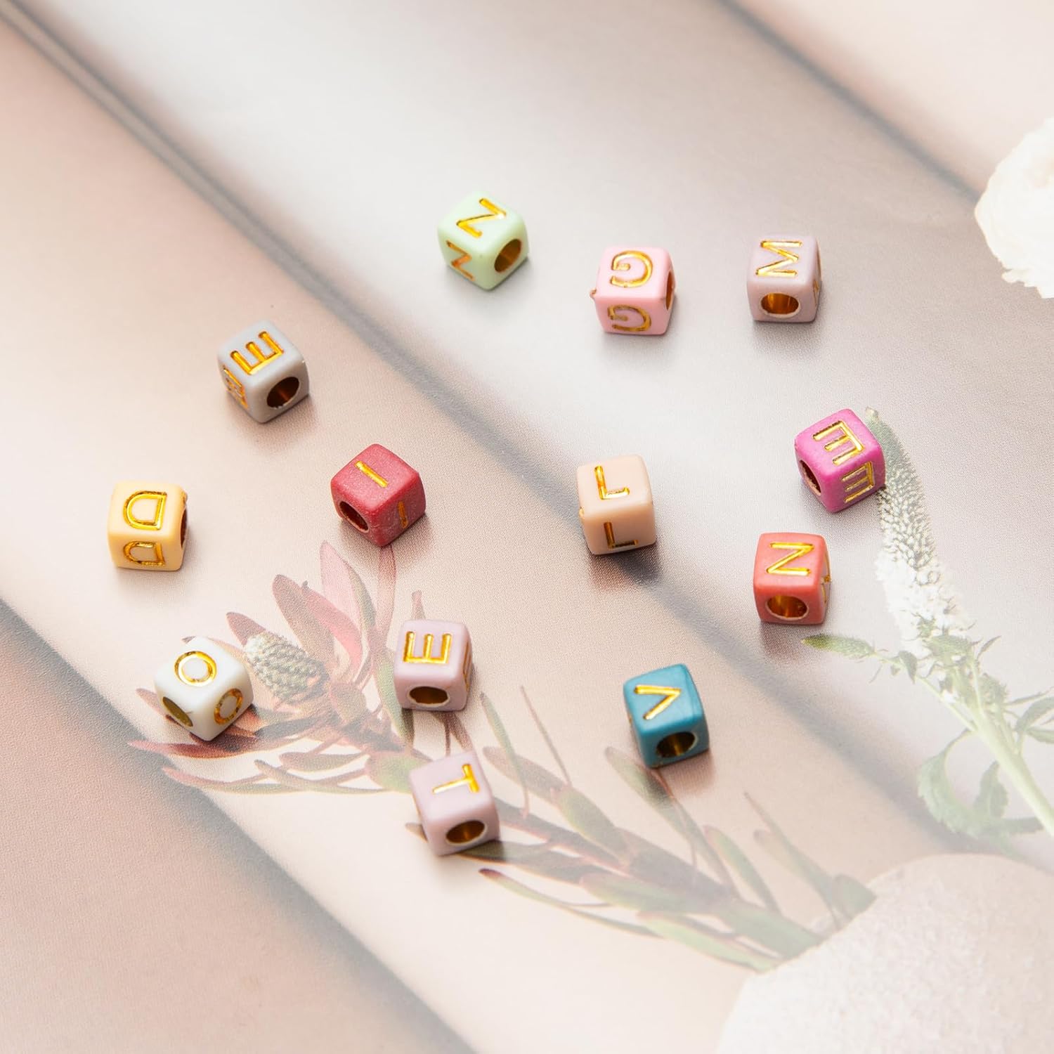 1000Pcs Square Acrylic Colorful and Gold Alphabet Beads A-Z Cube Letters Beads for Bracelets Necklaces Jewelry Making(Colorful Gold) - Image 5