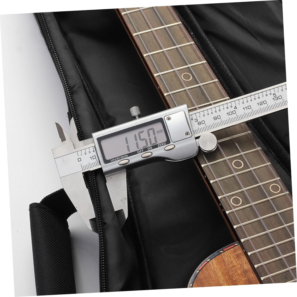 Vaguelly Bolsa de Transporte para Ukelele de Nylon Acolchado Grueso, Doble Correa de Hombro y Bolsillo Frontal Grande para Proteger y Almacenar Accesorios Varios estilos