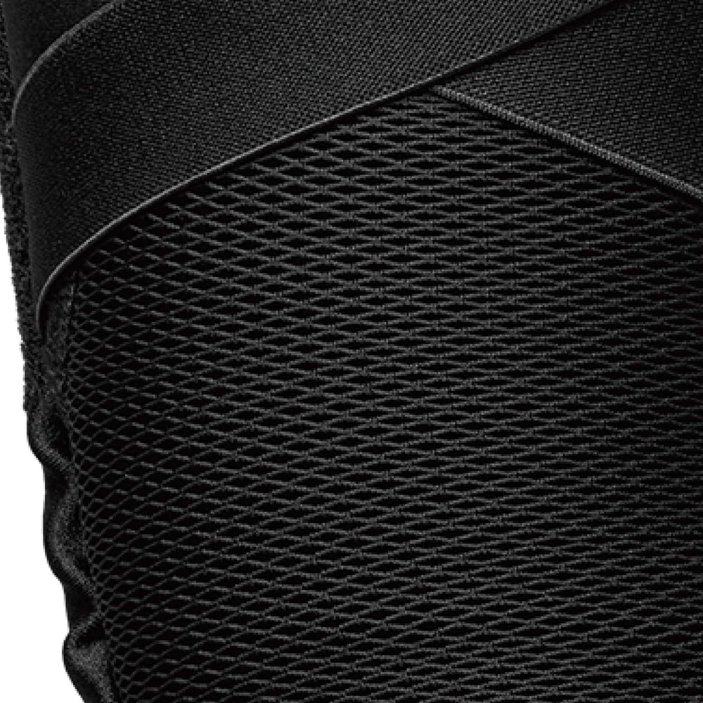Zamst ZK-Protect Knee - Ginocchiera per Stabilizzazione legamenti anteriore LCA, laterale LCL e mediale LCM, sostegno articolazione, menisco e rotula - Basket, Sci, Volley, Calcio e altri sport (M)