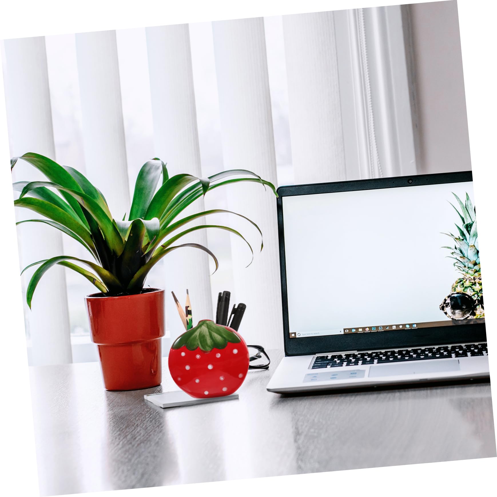 Artibetter 3 Pezzi Portapenne Alla Fragola Portaoggetti Per Penne Porta Penne Per Pennelli Da Trucco Organizer Per Matite Da Scrivania Secchiello Per Matite Rosso Ceramica
