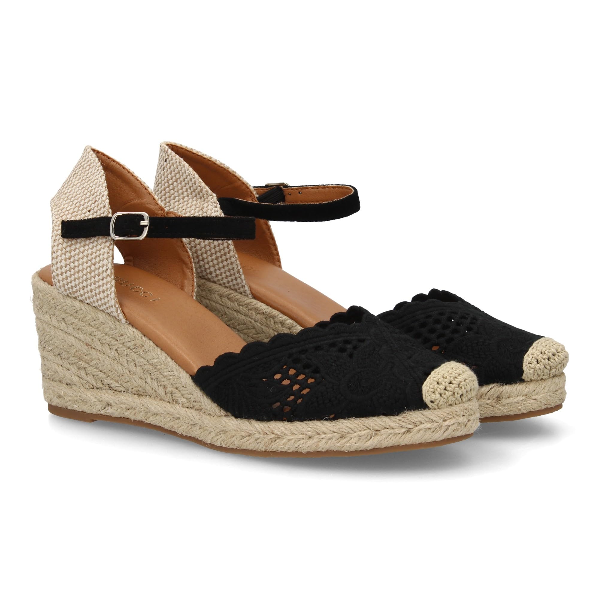 shoes&blues.es Alpargata de Mujer con Cuna de Esparto y Pala Bordada con Acabado Artesanal para Mujer, Cierre de Hebilla Ajustable, Diseno Calado en la Punta, Ideal Primavera Verano.