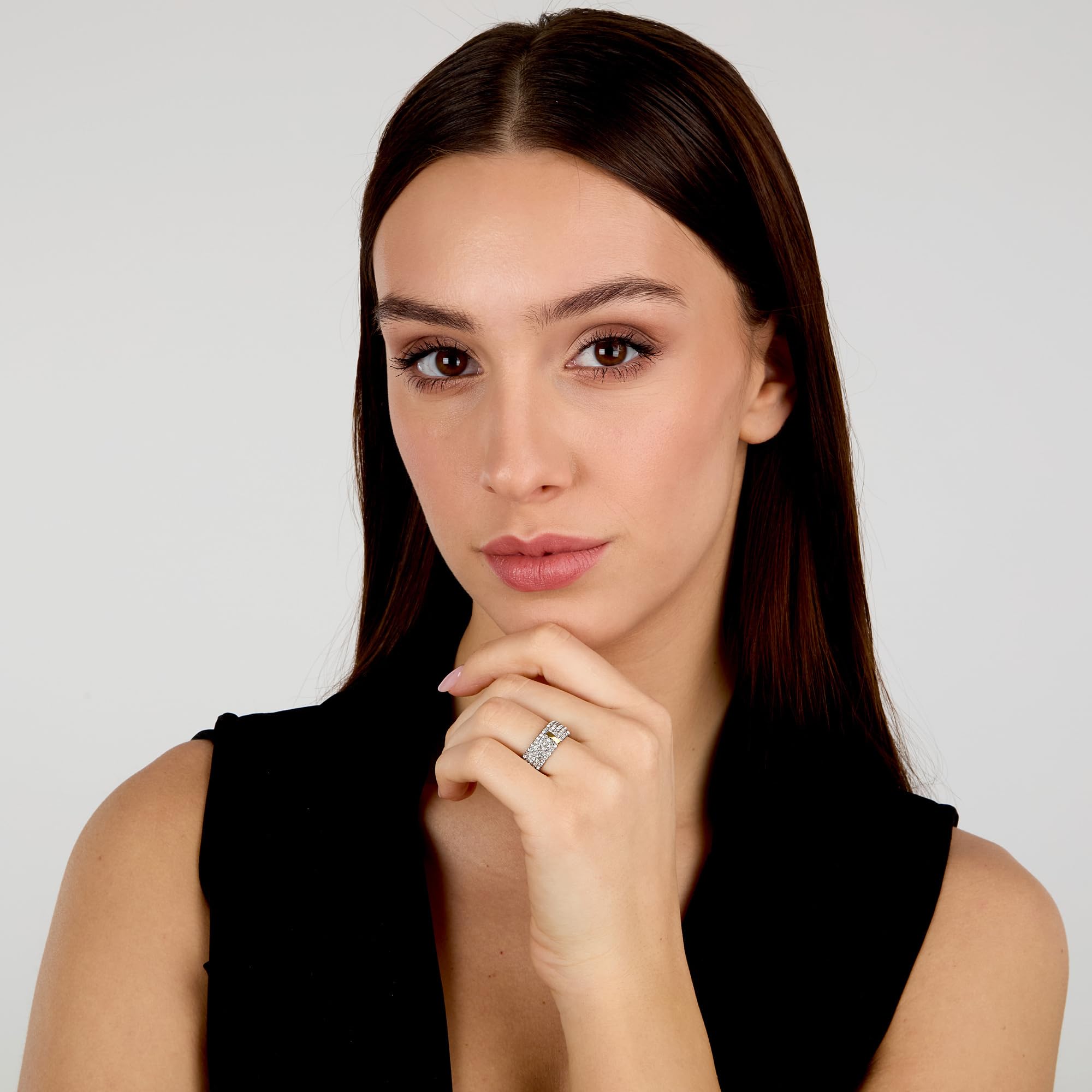 Trussardi Anello Donna in Acciaio, Cristalli a Fascia con Dettaglio Dorato, Collezione T-ROUND