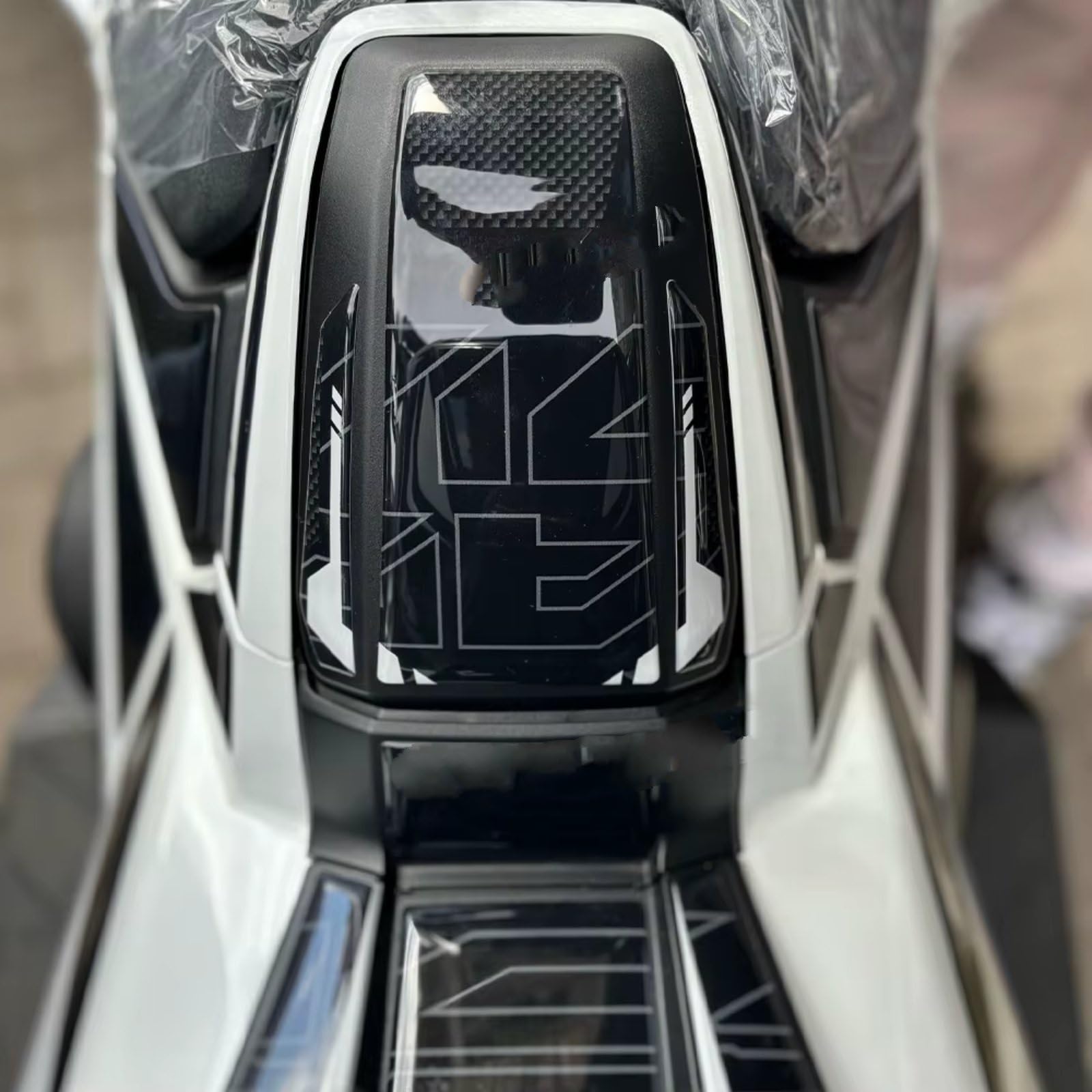Compatibile Con XAdV750 2025 Carbon Look 3D Gel Moto Rilievo Del Serbatoio Del Gas Adesivo Protettivo Antiscivolo Accessori Di Ricambio Antiscivolo Serbatoio(Glorious white)