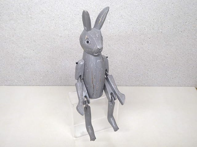 Eden Gifts Wooden Hand Carved Shabby Chic Shelf Rabbit Shelf Sitter.