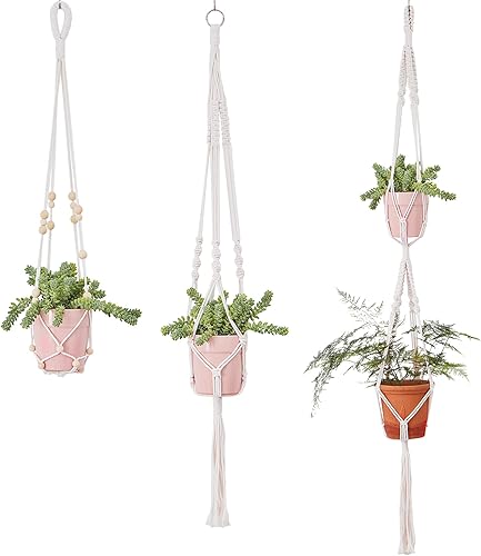LSEYKRMH Perchas para plantas de macramé con cuentas de madera hechas a mano para interiores y plantas de interior paquete de 3 unidades color
