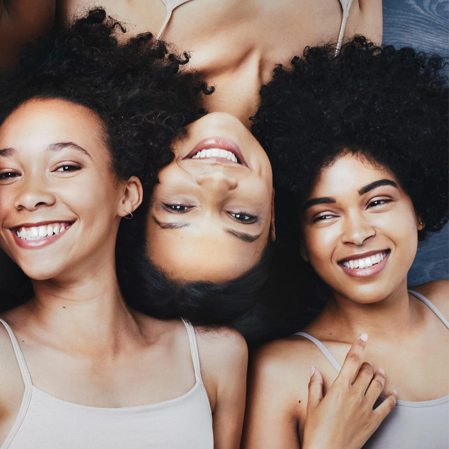 Hollywood Curl 4 Pack Natural Curl Styling Kit - Women and Men โ Wavy and Frizzy Hair Control - w/Essential Oils, Vitamins, and Protein โ Includes Shampoo, Conditioner, Curling Cream, and Styling Gel