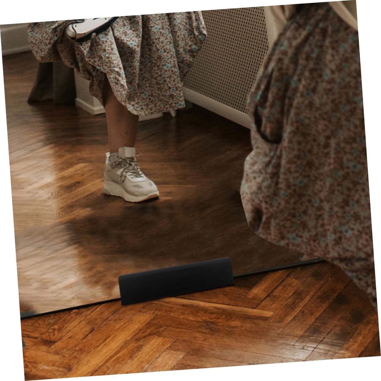 Solid Wood Skid Support Frame for Full Mirror Stand Wooden Mirror Holder Multi-use Base Home Accessory Stand Black