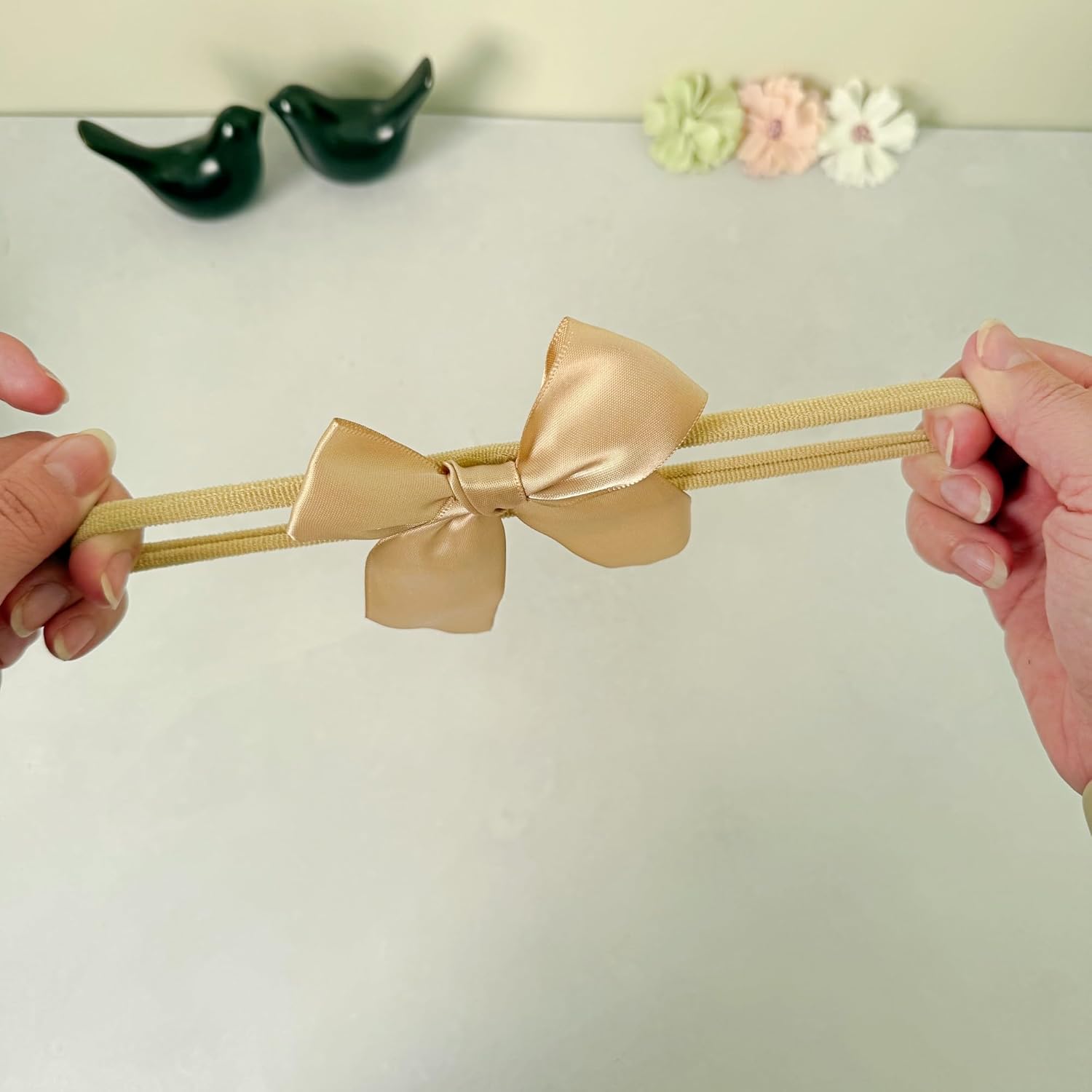 Kit 5 Faixas Tiara Lacinhos para Bebê Não Aperta Laço Sortidas Meia de Seda (Modelo E, Único) em promoção! Veja a oferta e mais achadinhos de Laços & Tiaras Infantis 3 Hoje é o melhor dia para comprar Kit 5 Faixas Tiara Lacinhos para Bebê Não Aperta Laço Sortidas Meia de Seda (Modelo E, Único) com aquele preço maroto! Promoção! Aproveite a oferta! 3