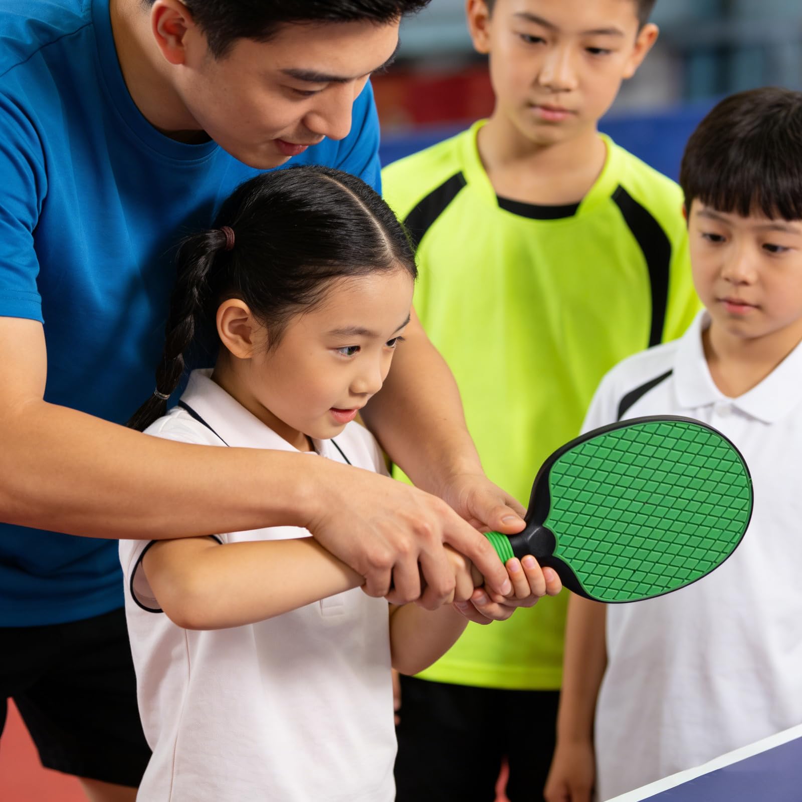 Veemoon Lot de 2 Raquettes de Ping-Pong Vertes Prise Porte-Plume et Classique, Raquettes D’entraînement Tennis de Table Surface de Contrôle Optimale, Manche Ergonomique Antidérapant