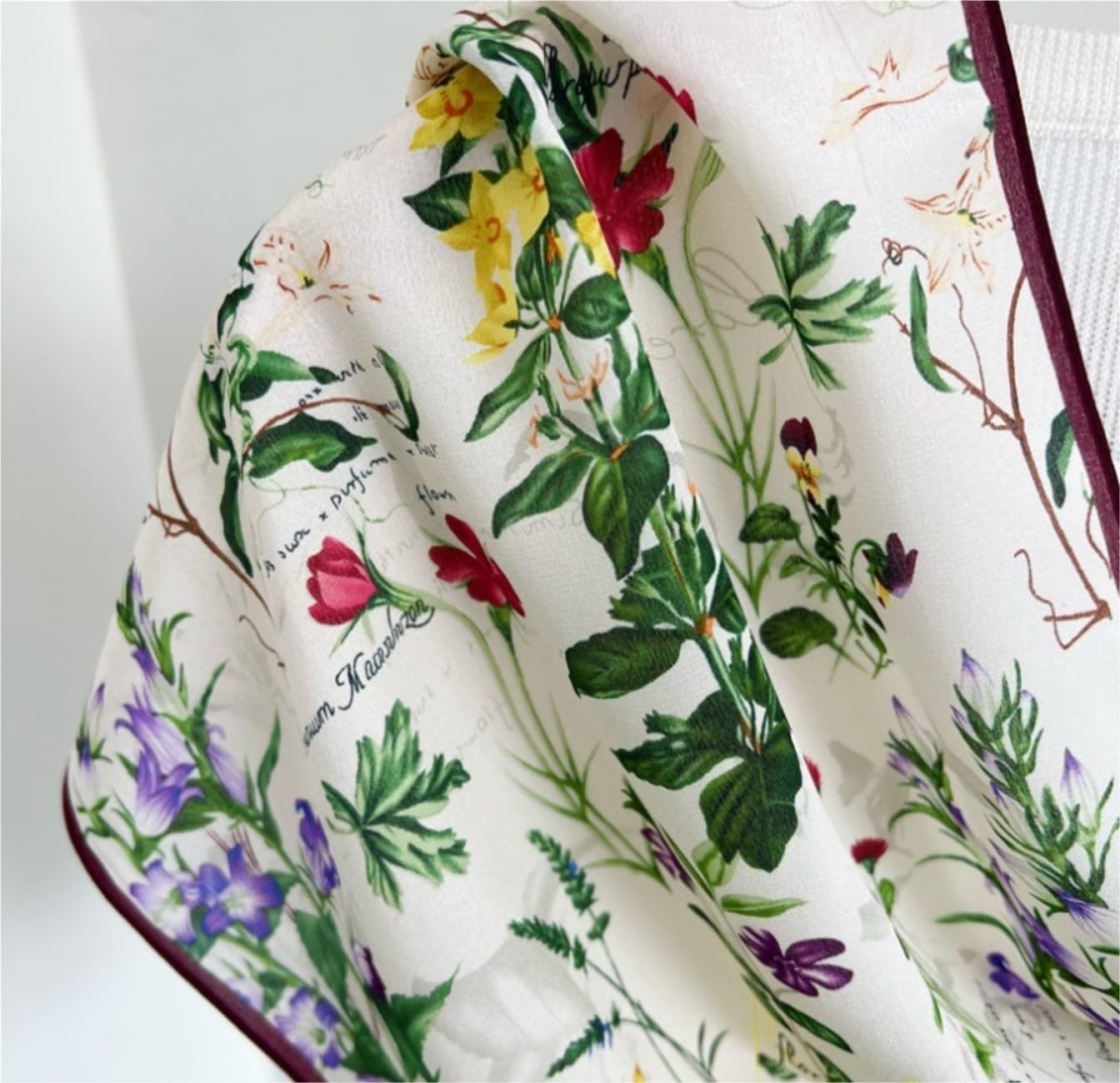 Bufanda Versátil Bufandas De Seda Morera para Mujer Bufanda Satén con Estampado Floral Envolturas para El Cabello Mantón Pañuelo Suaves