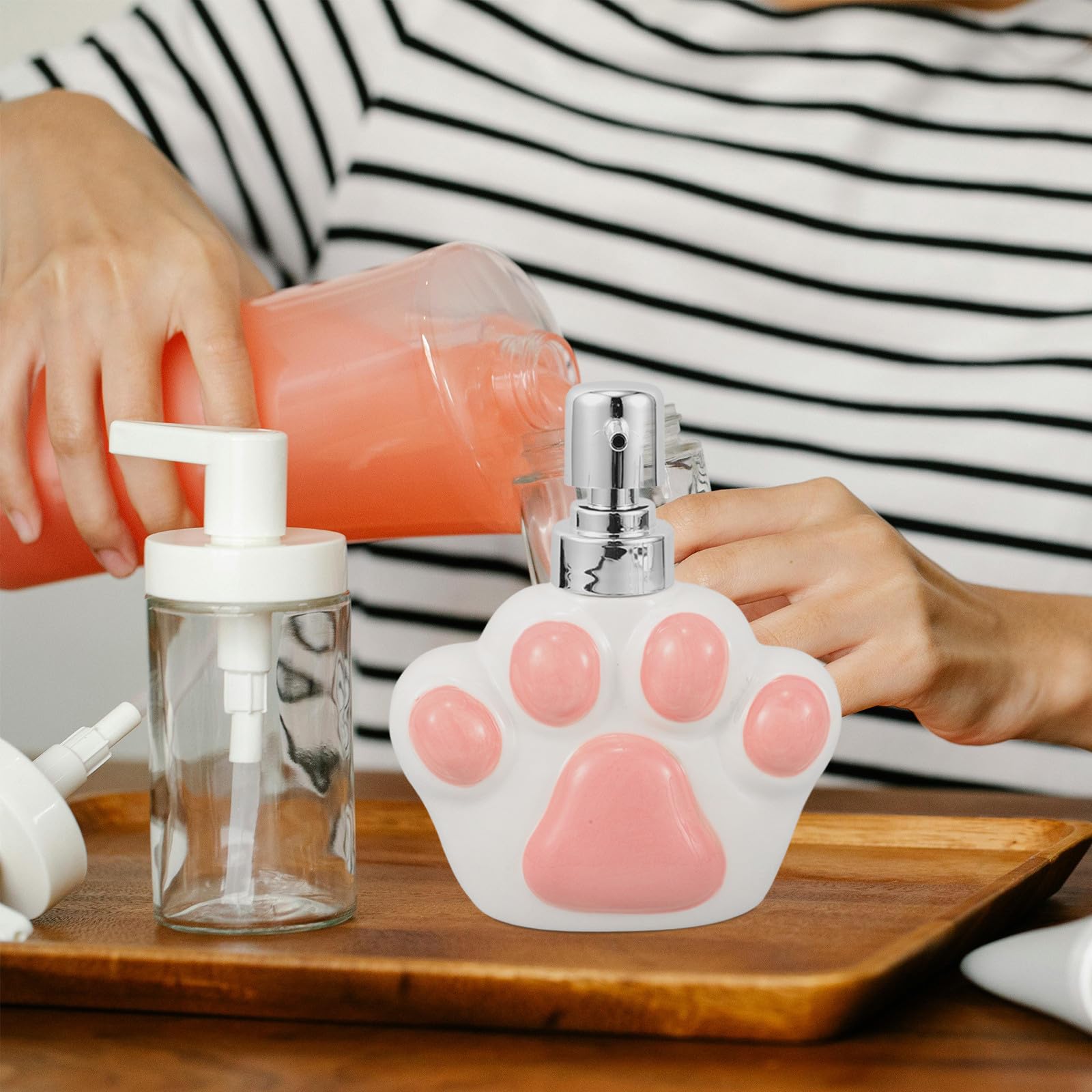 Sosoport Dispenser di Sapone da Cucina e Bagno in Ceramica a Forma di Zampa di Gatto 370 Ml, Flacone Erogatore Anti-perdita Versatile per Lozione, Bagnoschiuma e Sapone Mani, Compatto