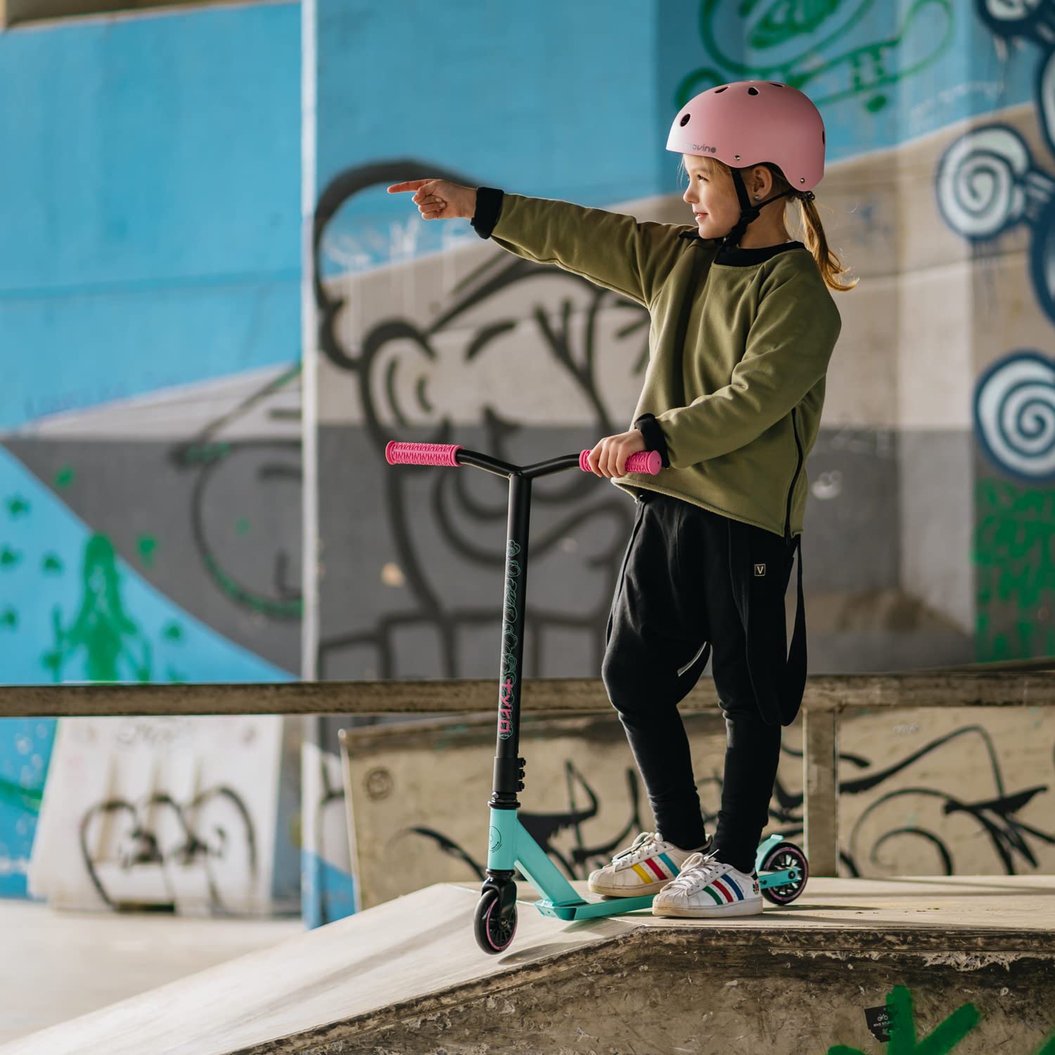 Scooter Freestyle Movino Tyro - Pour Enfants 5-9 Ans - Léger (2,89kg) - Roues 100mm ABEC9