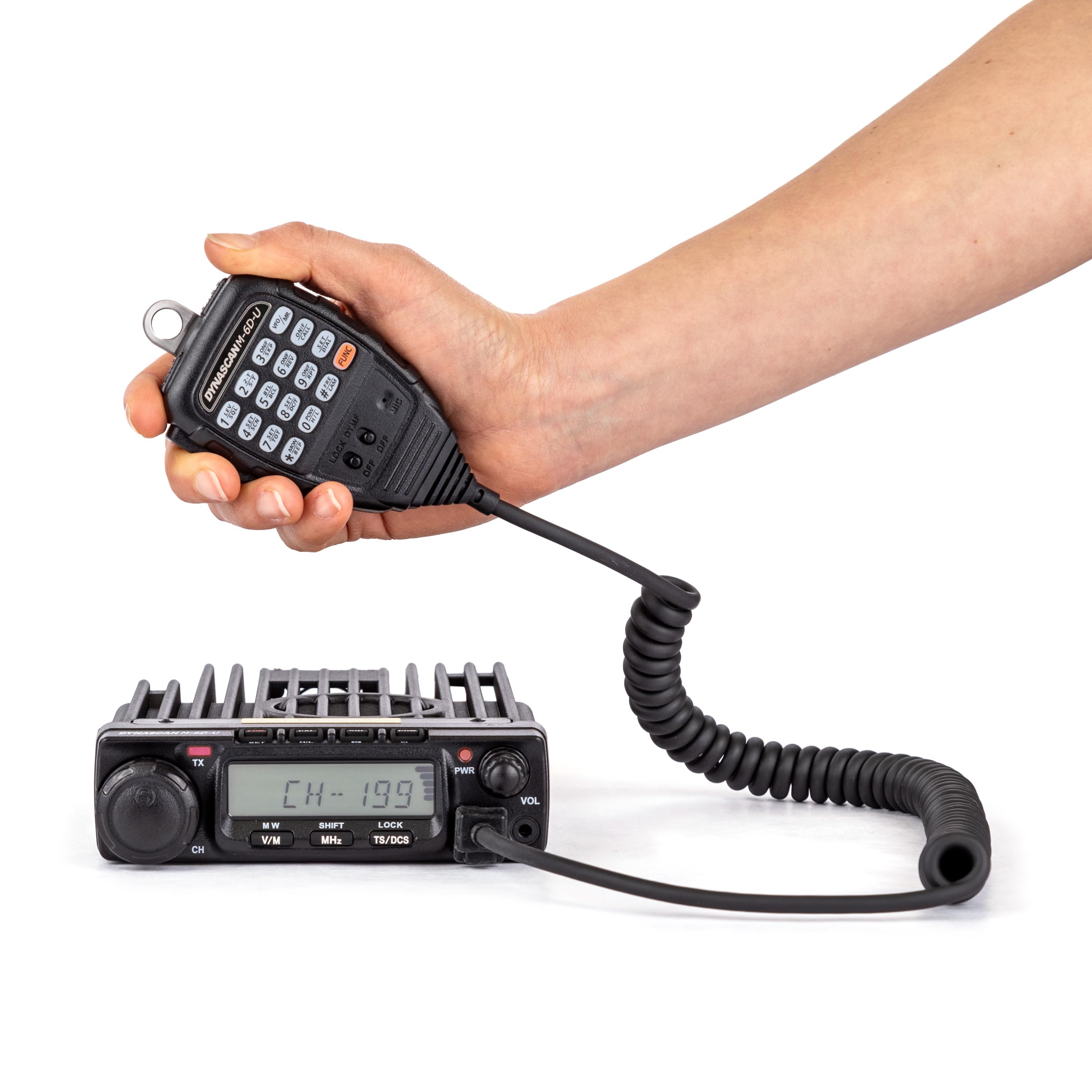 Dynascan M-6D-U Émetteur-Récepteur Mobile UHF Professionnel 440-470 MHz – Haute Puissance 40W, 200 Canaux, Signalisation 5-Tons/ANI, Scrambler et Micro DTMF