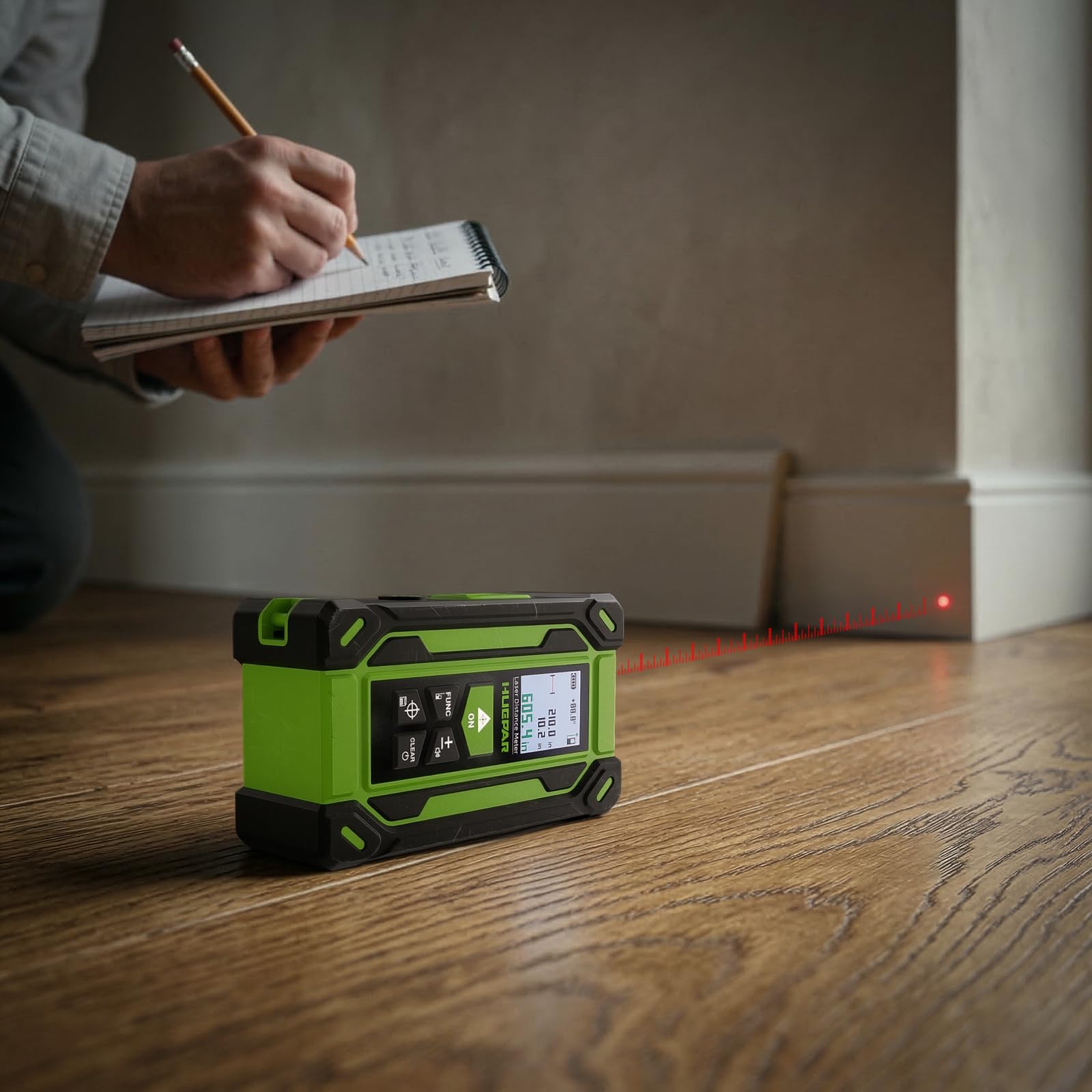 Huepar Misuratore Laser 60m con Livella Laser Verde – 4 in 1: Laser Distance Meter+Linea Laser+Metro a Nastro Digitale+Memoria 100 Dati – Display LCD Retroilluminato, Ricaricabile – Per Edilizia