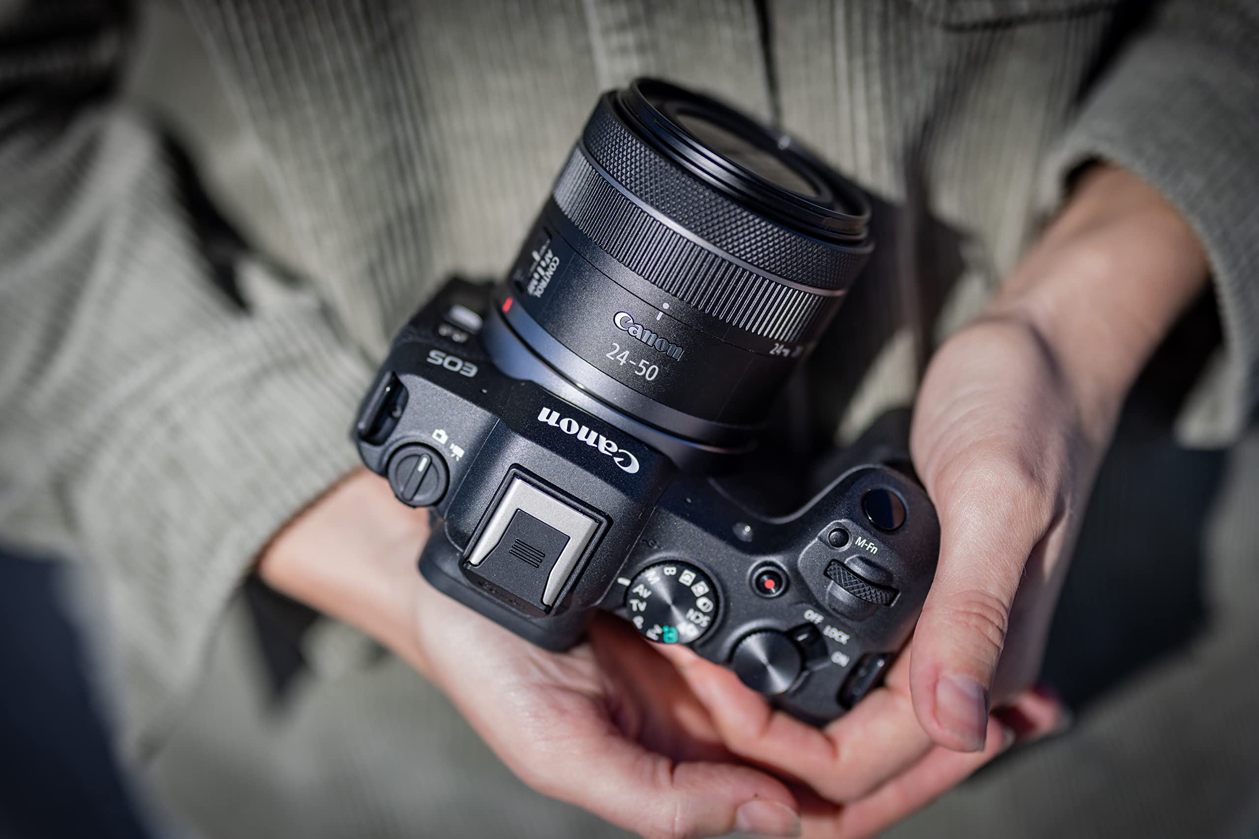 Canon obiettivo RF 24-50mm f/4,5-6,3 IS STM