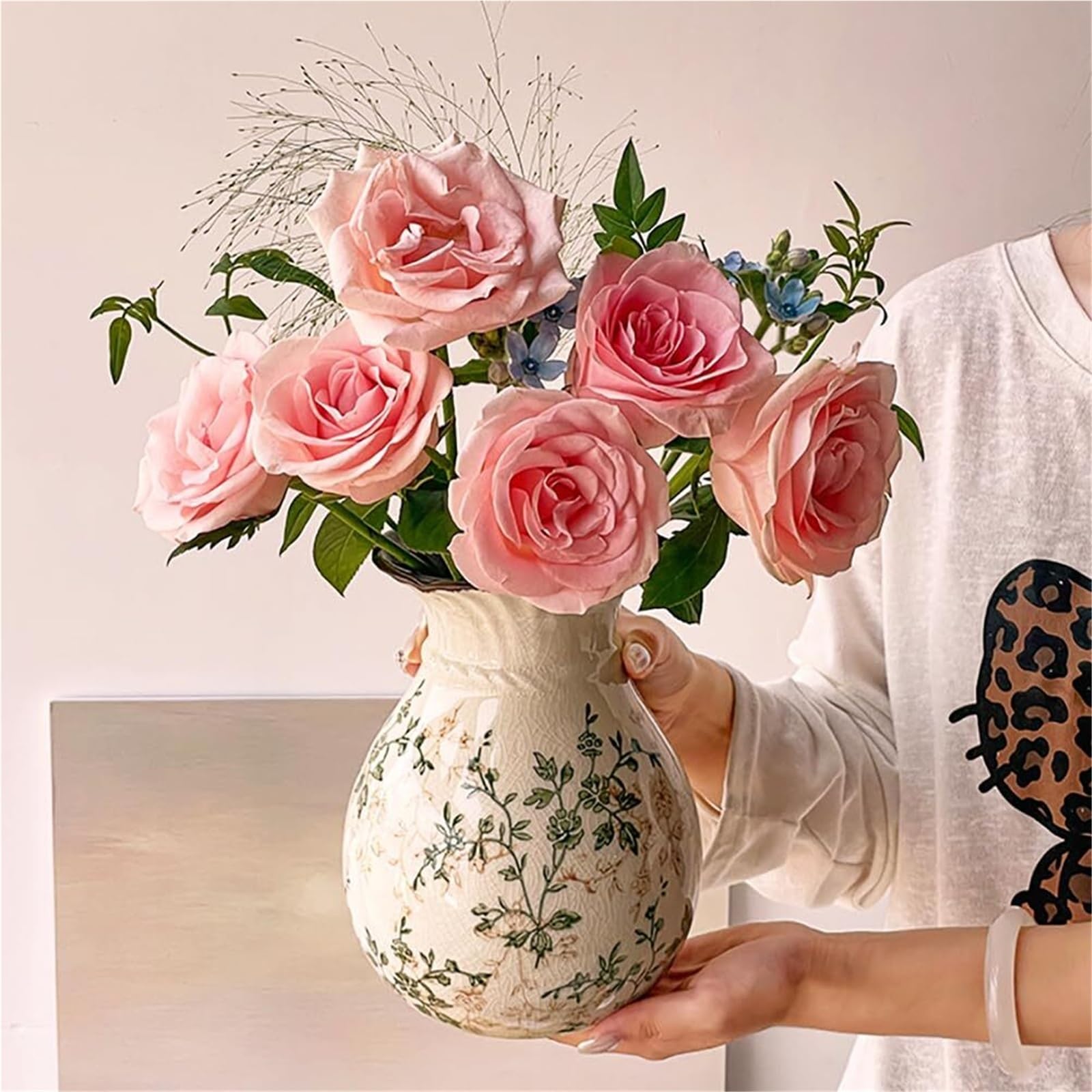 Vase Floral Céramique Craquelée - Sublimez Votre Décoration d'Étagère Rétro