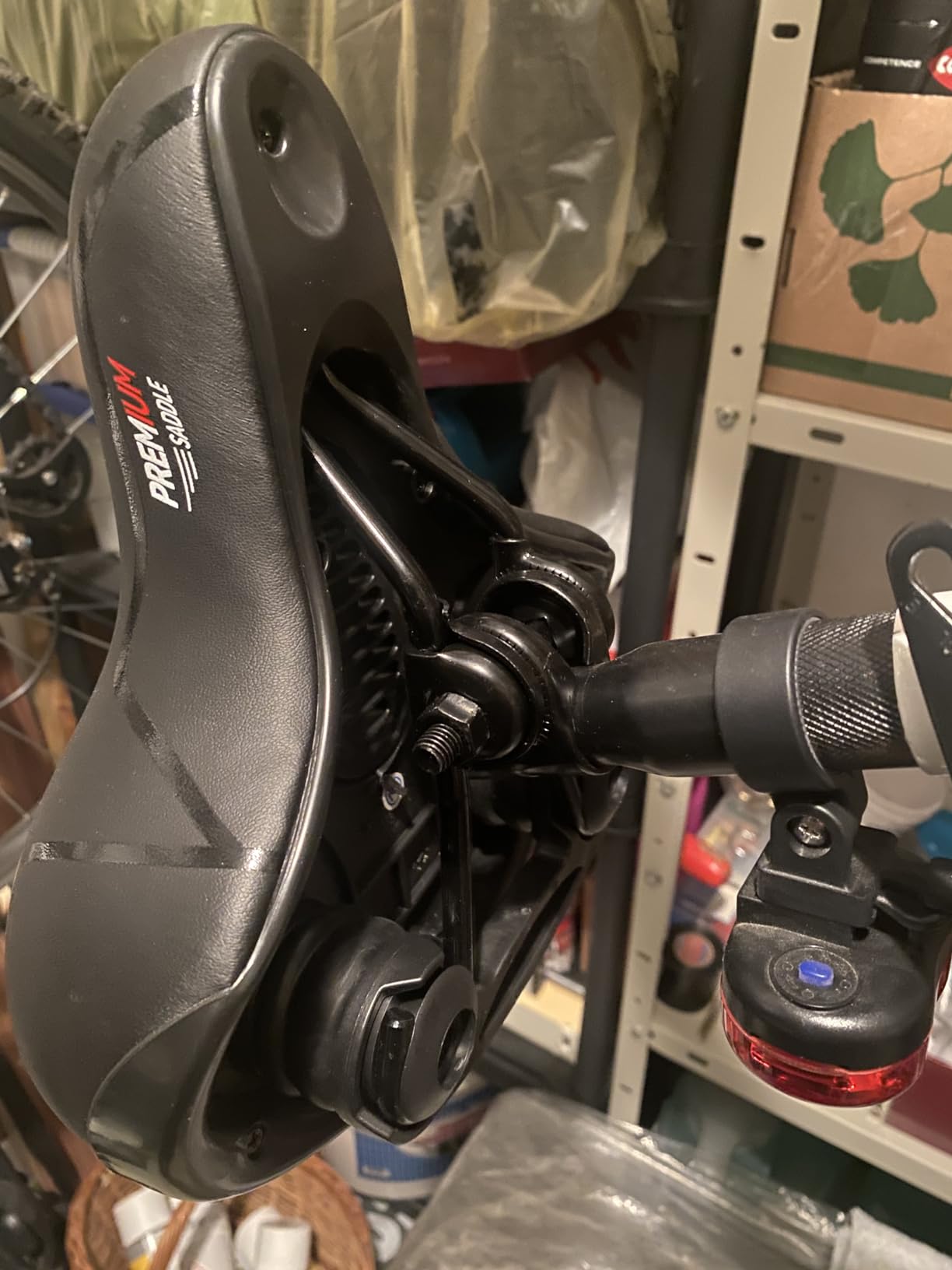 Universeller Fahrradsattel Breit - Ergonomisch & Stoßdämpfend Für Männer & Frauen