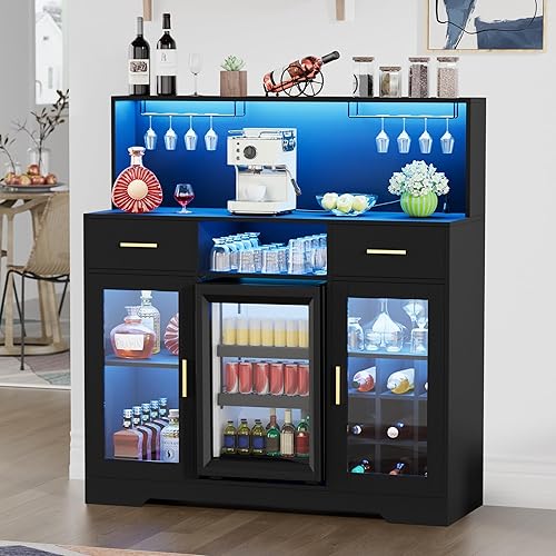 Mini gabinete de nevera con almacenamiento, gabinetes de bar de vinos para el hogar con luz LED y toma de corriente, gabinete de barra de café con