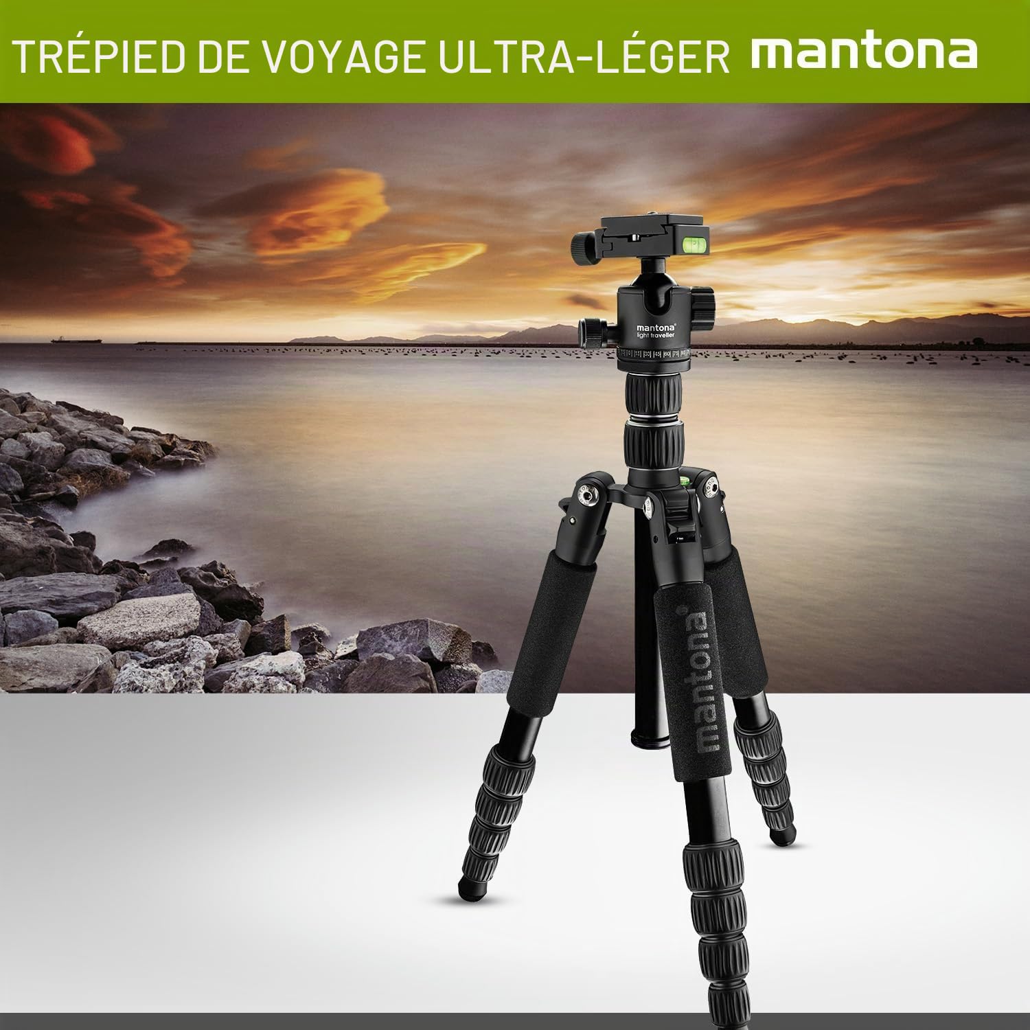 Mantona Light Traveller Trépied de Voyage 131,5 cm Noir en Aluminium pour Appareil Photo jusqu'à 5 kg de Charge maximale - Trépied Photo léger avec rotule et Plaque à dégagement Rapide Arca-Swiss