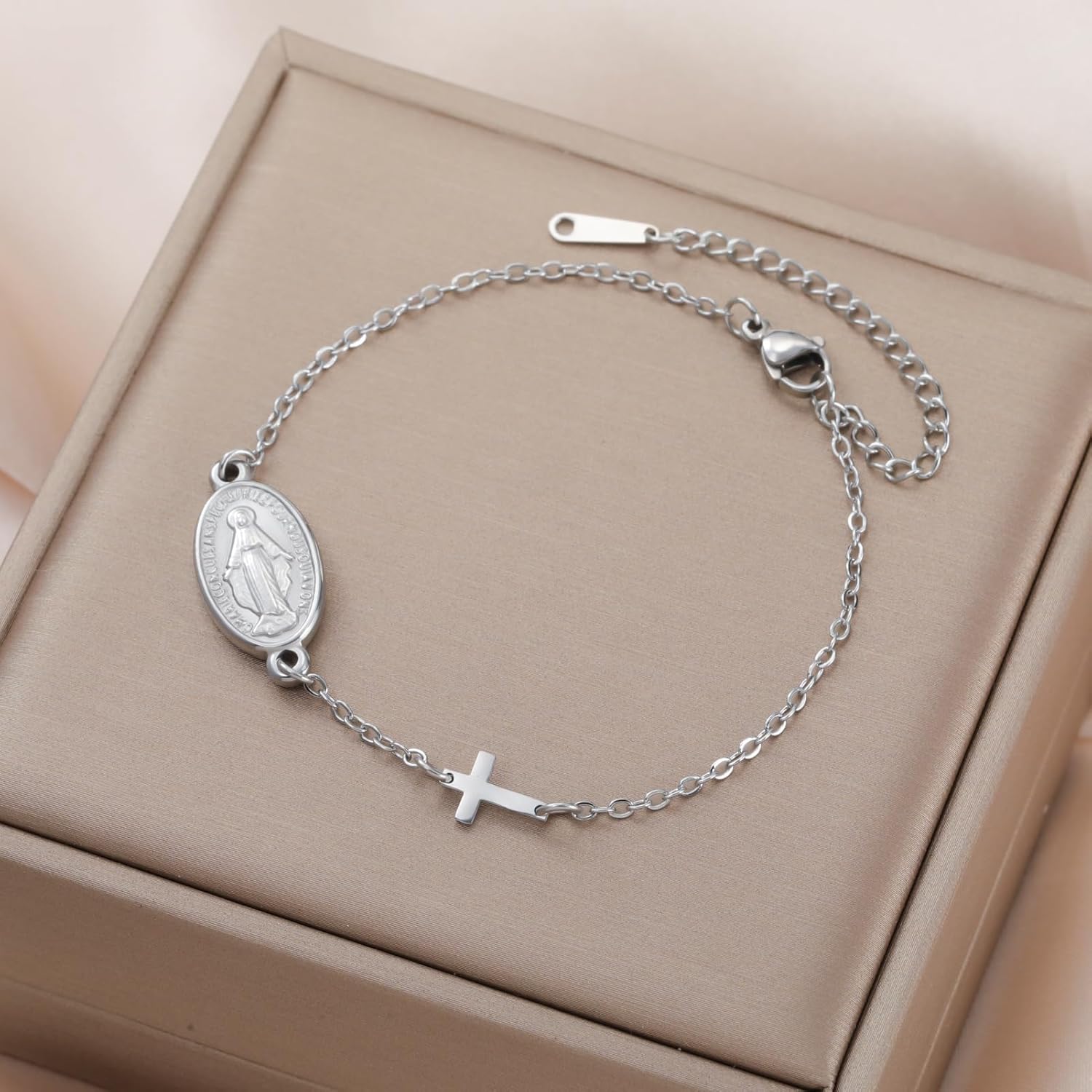 Dreamtimes Virgin Mary Bracelet