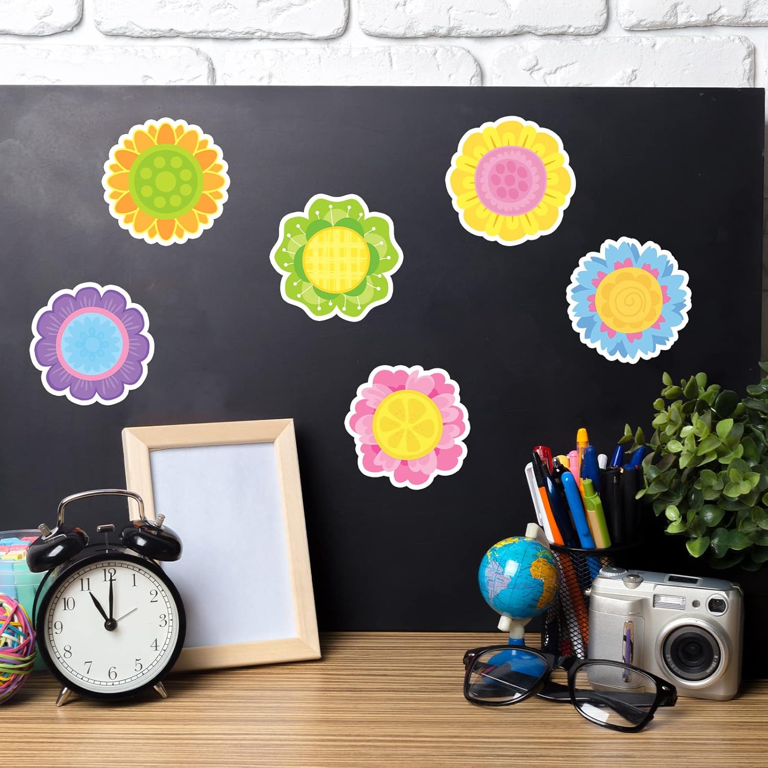 30 Pack Spring Flowers Sticky Notes - 600 Sheets Floral Shape Sticky Note Pads Spring Gift School Office Supplies - Image 5