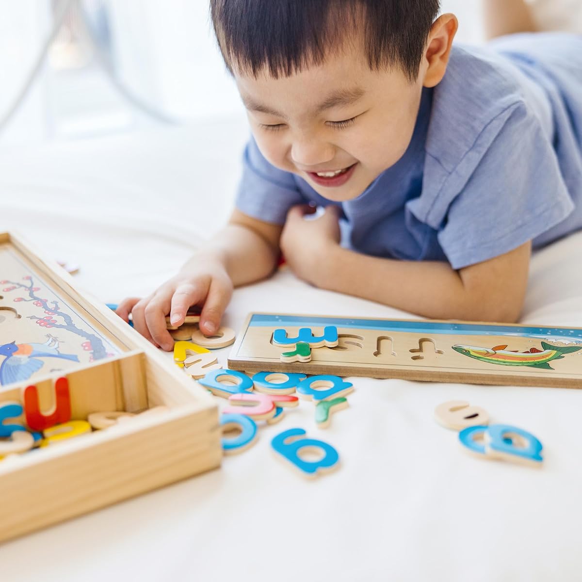 Melissa & Doug See & Spell Wooden Educational Toy with 8 Double-Sided Spelling Boards and 64 Letters Preschool Learning Activities, See & Spell Learning Toys for Kids Ages 4+ 13.9 x 9.2 x 1.75 English image 1