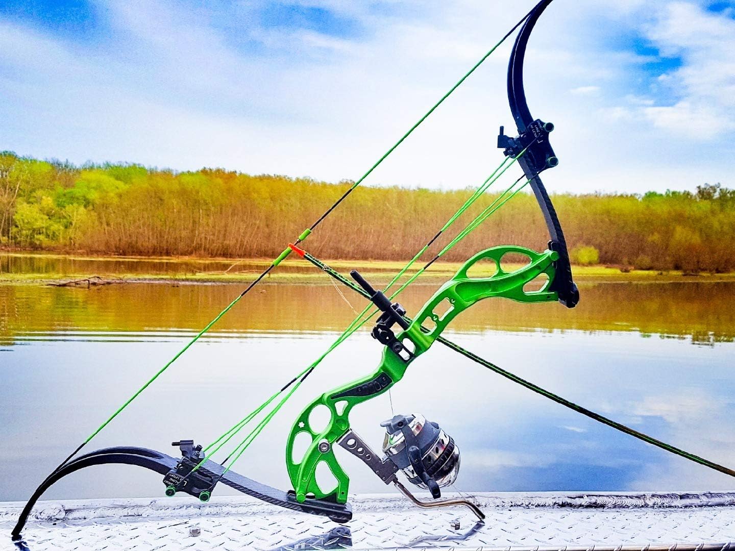 8000 Muzzy LVX Bowfishing Lever Bow Powered by Oneida Basic Bows