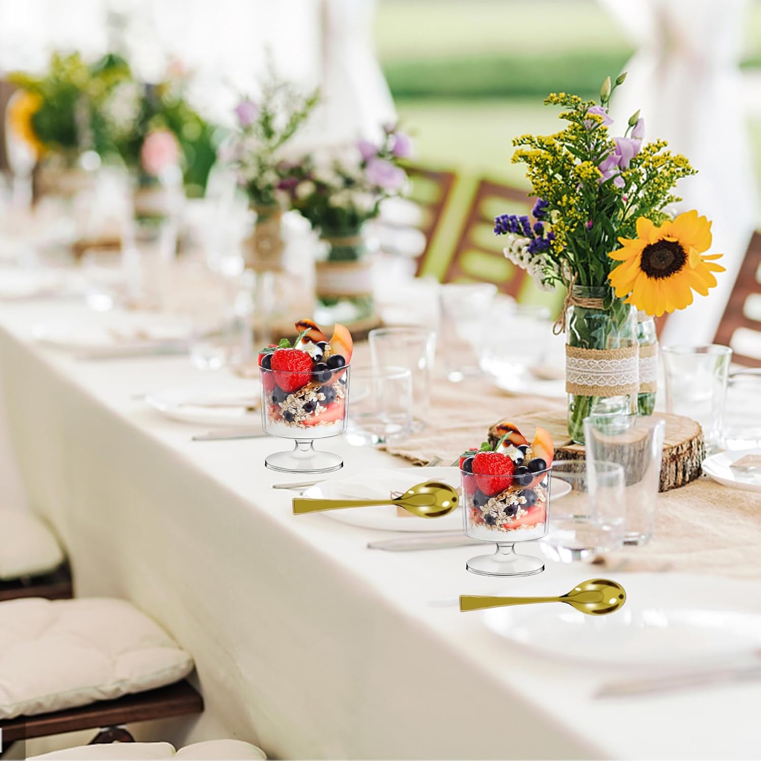 DI QIU REN Dessert Cups with Golden Spoon, Plastic Dessert Parfait Cup Clear Appetizer Pudding Cup, Round Serving Goblet Cups Shot Glasse