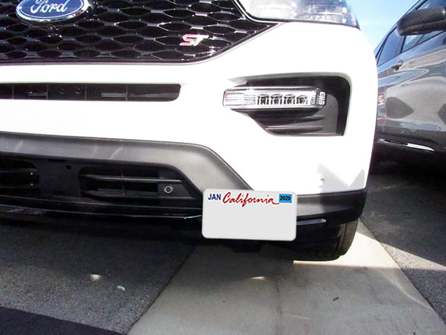 STO N SHO Front License Plate Bracket Compatible with 2020 Ford Explorer ST (SNS238)