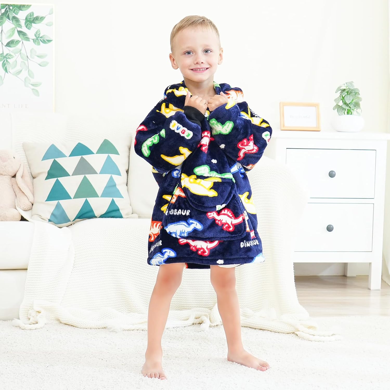 REXEO Wearable Blanket Hoodie for Kids Fleece Sweatshirt Blanket Dinosaur Gifts for Boys Girls Flannel Hooded Blanket with Pocket and Sleeves for Kids - Image 7