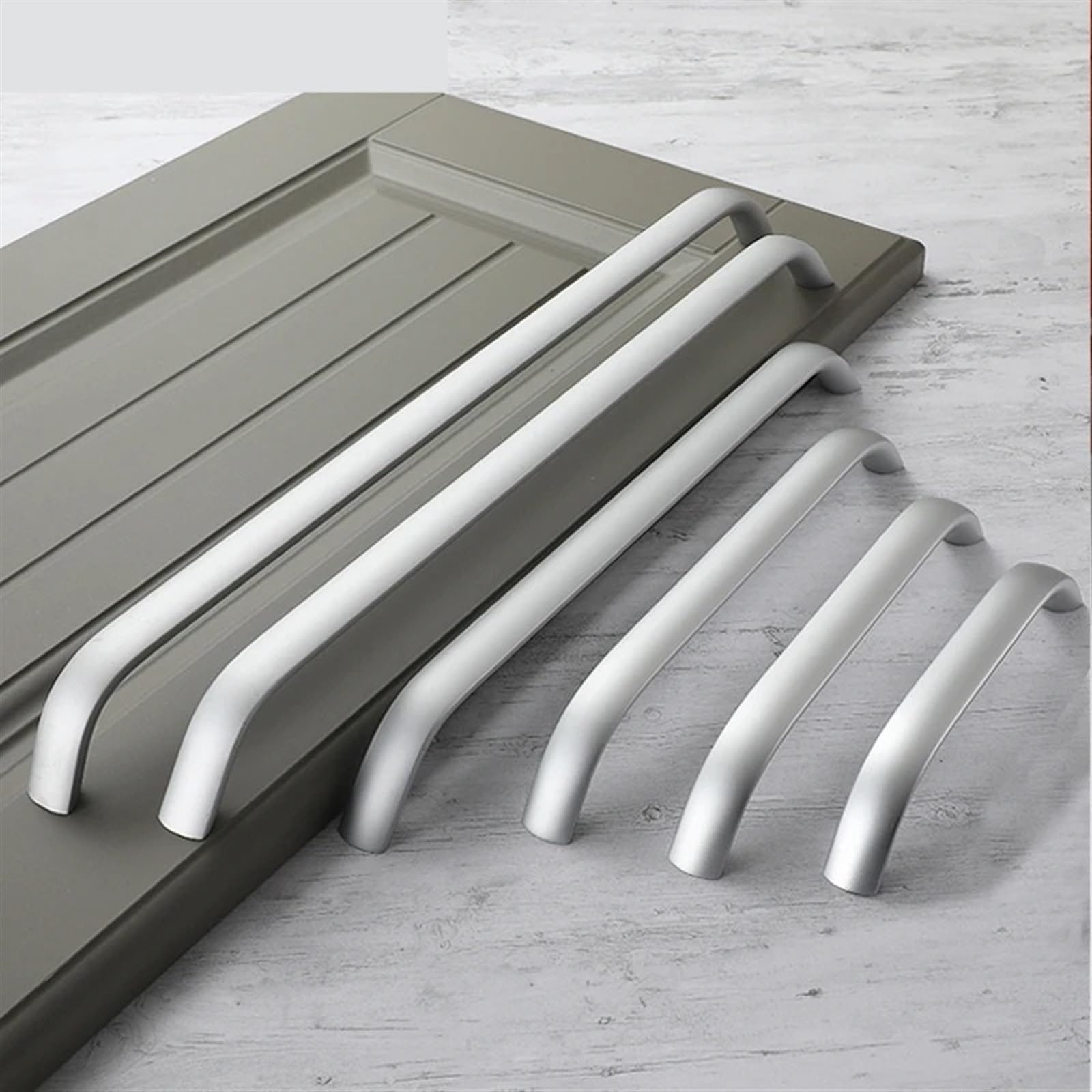 Poignées d'armoire modernes en alliage d'aluminium entraxe 233-256mm pour cuisine