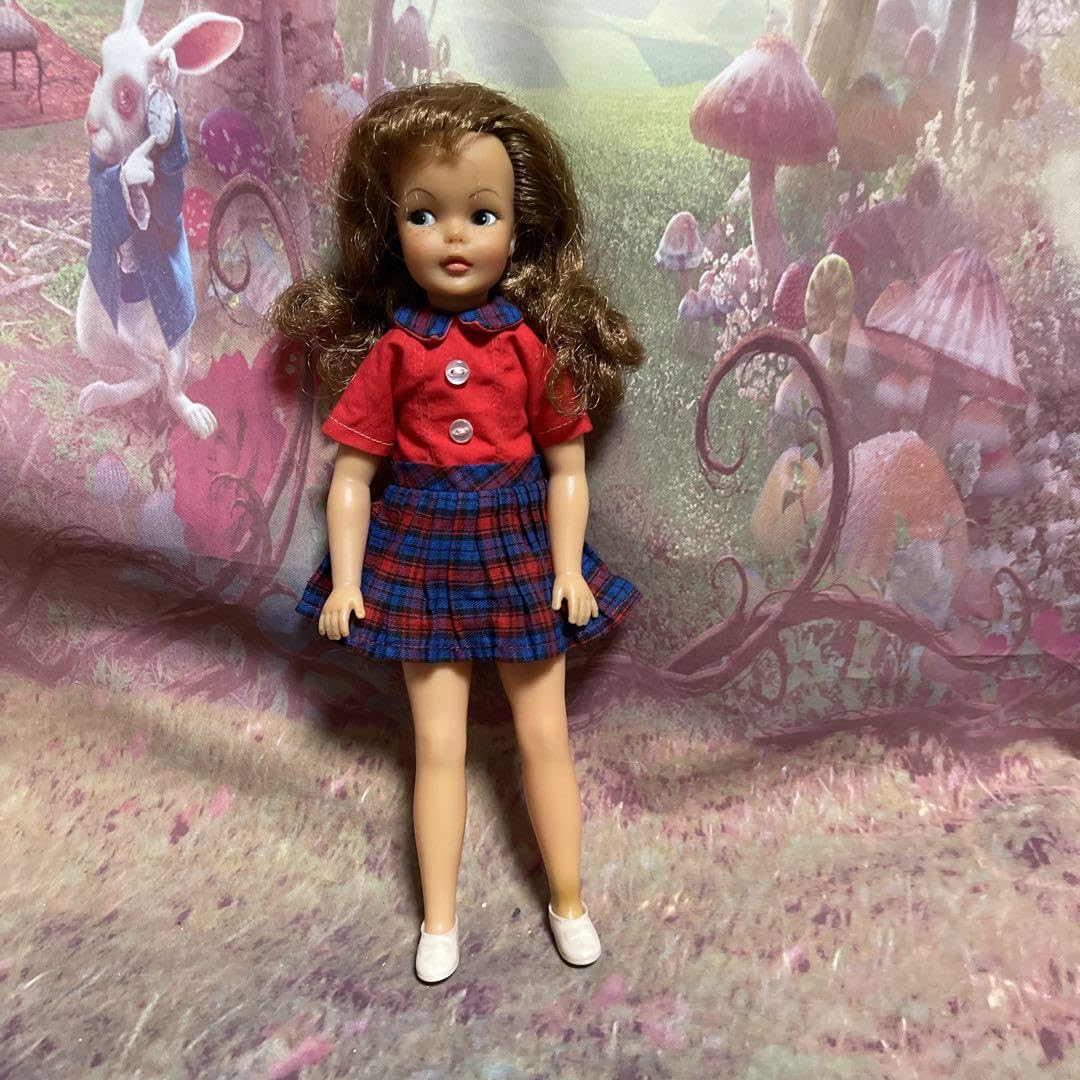 ポーズンペッパーちゃん人形。 ポーズンペッパーちゃん人形。