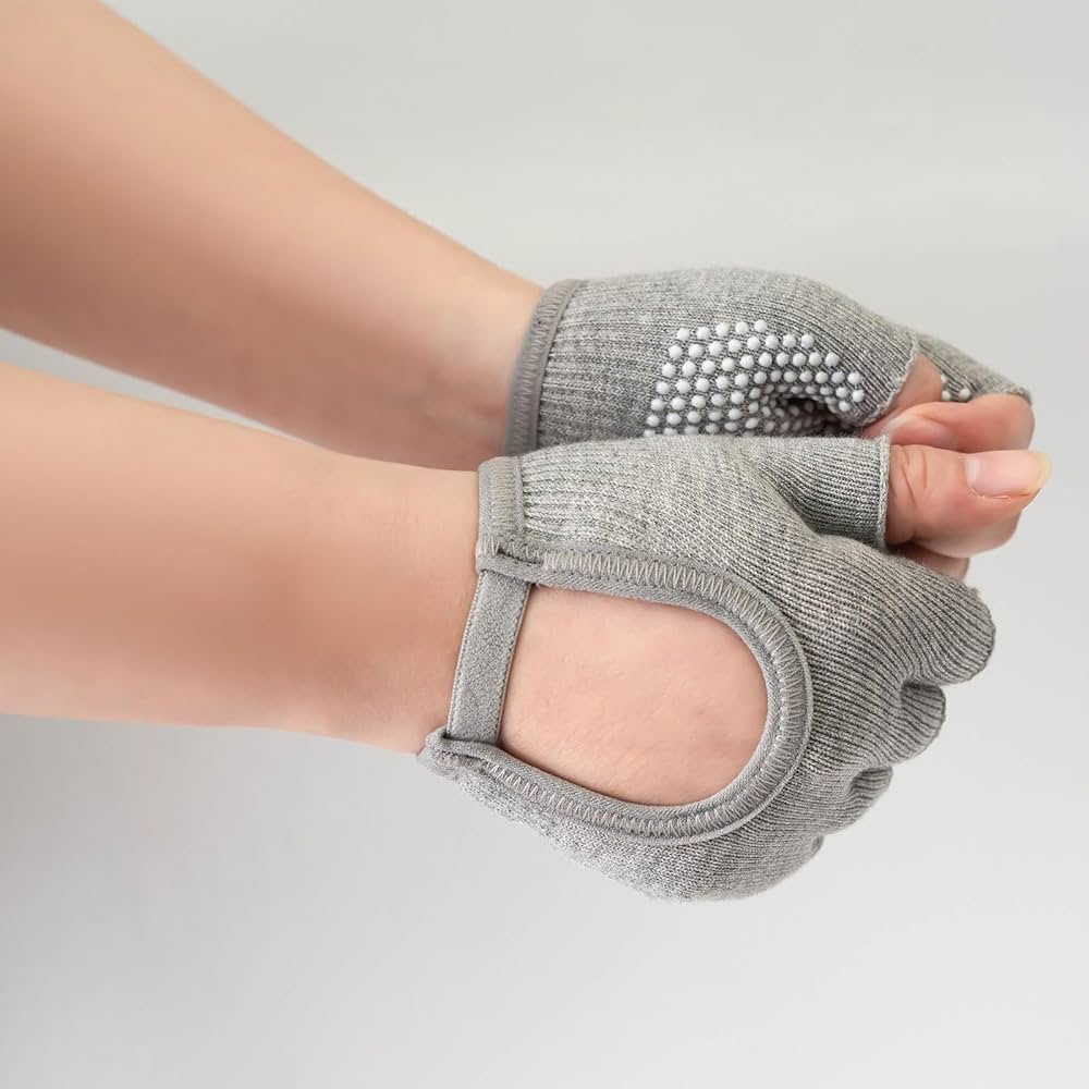 GMBYLBY 2Pcs Five Finger Fitness Exercise Glove Workout Glove Nonslip Silicone Man Women Weightliftings Glove, Gloves - Canada