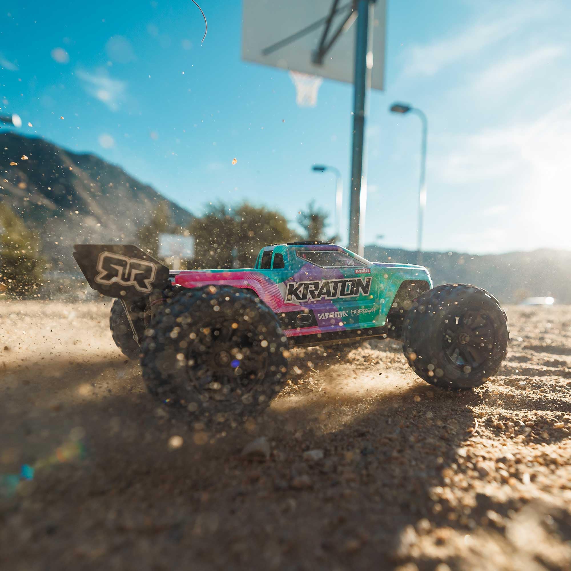 ARRMA Camión de velocidad sin escobillas Mini Kraton 3S DSC 4X4 RTR 1/16 (batería 3S y cargador incluidos), verde azulado/rosa, ARA2508ST2