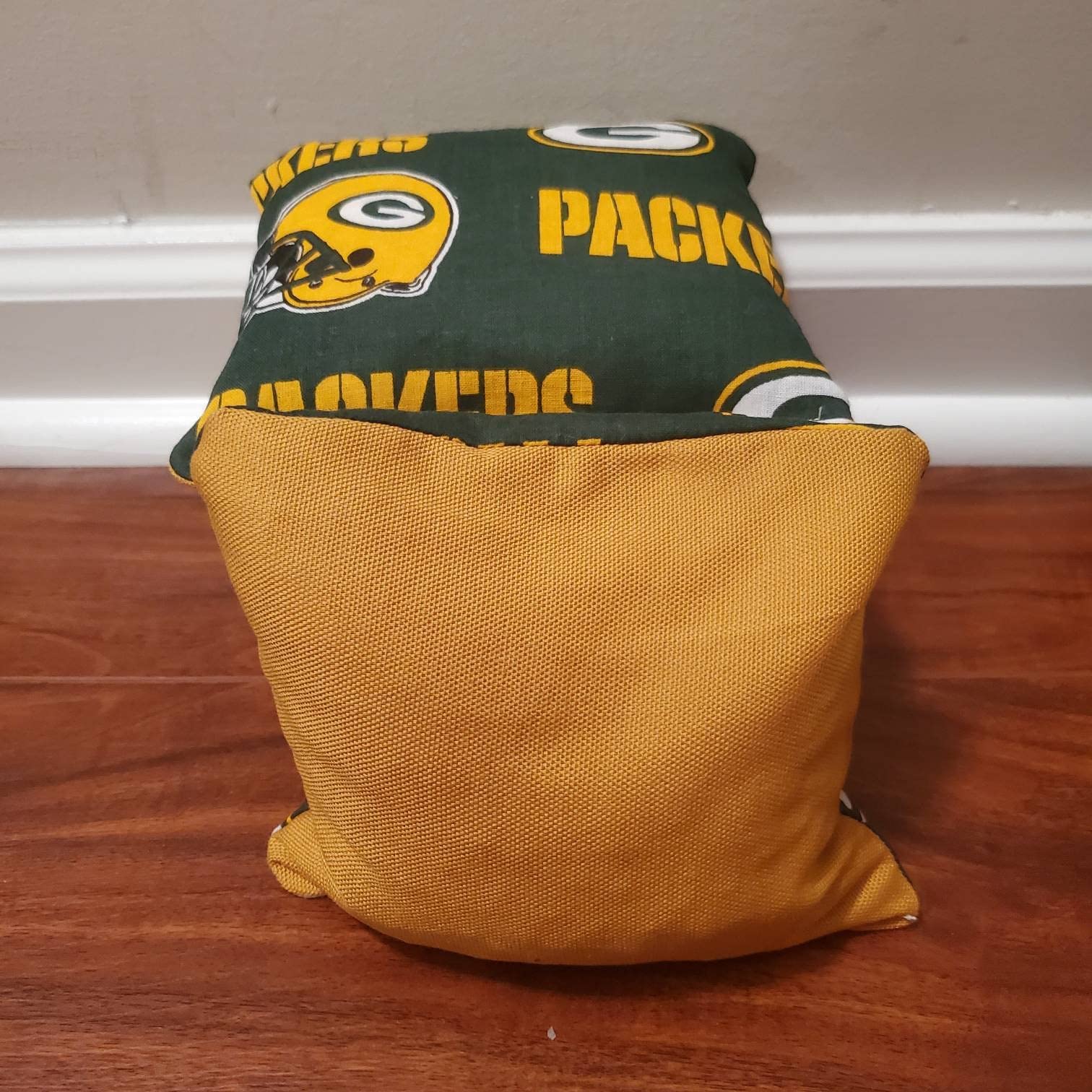 Michigan Wolverines 2x4 Cornhole Bag Toss Michigan Wolverines 2x4 Cornhole Bag Toss
