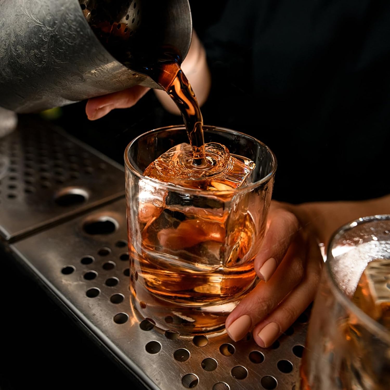 Samuelworld Premium Ice Tray Combo (16 Ice Cubes/6 Ice Ball), Large Ice Sphere Maker & New Upgraded Ice Cube Trays, Food Grade, Spill-Free Integrated Funnels, Whiskey Bourbon Cocktails, Grey