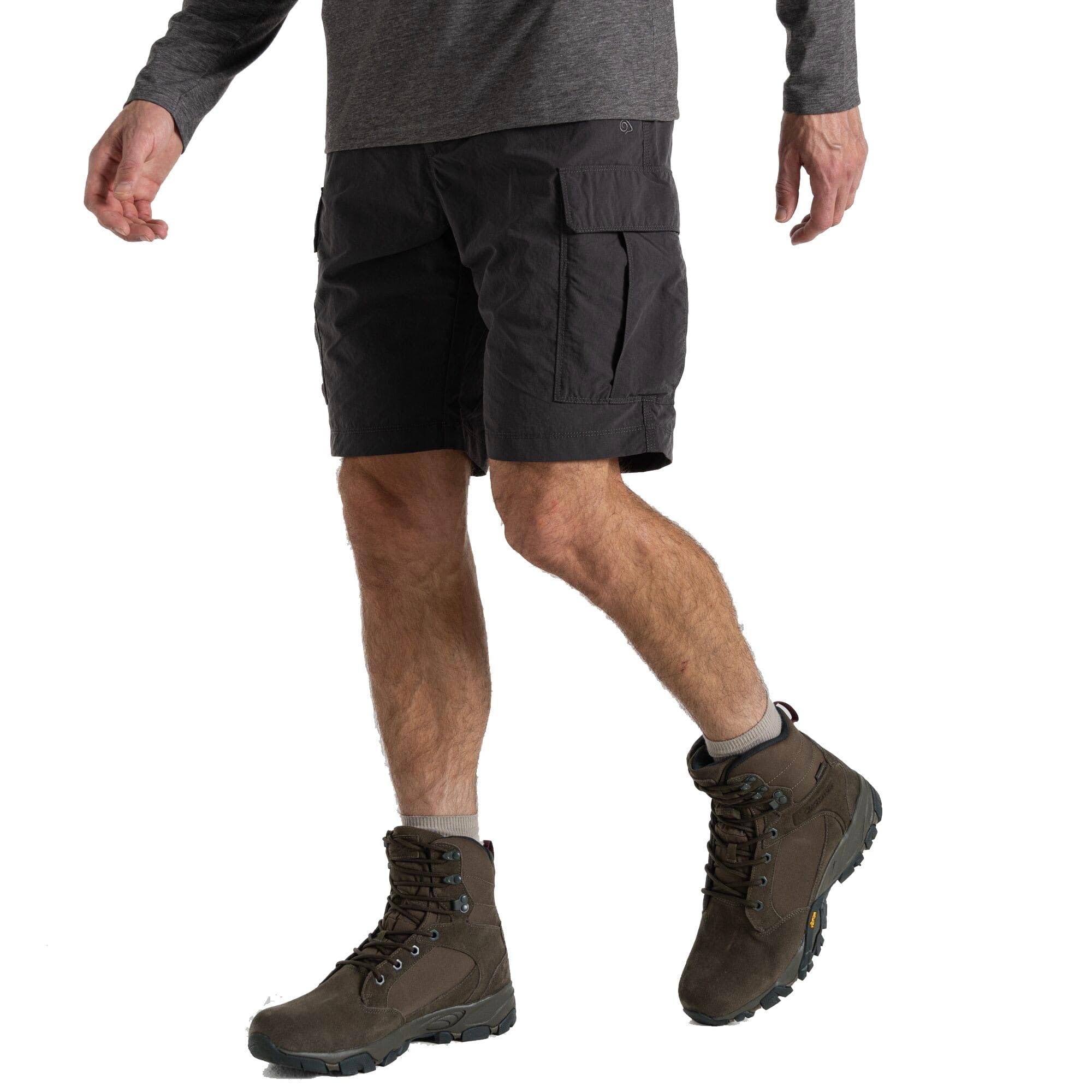 Craghoppers NosiLife Cargo Short III 30W Black Pepper