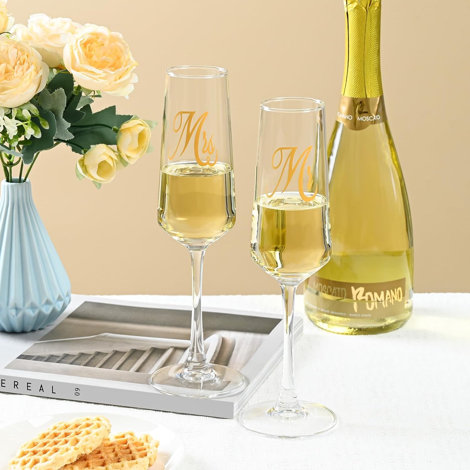 Champagne Glasses, Mr and Mrs Champagne Flutes Set of 2, 8.5OZ Elegant High-Foot Champagne Glasses with Prints, Wedding Champagne Flutes, Perfect for Family Gatherings, Birthdays, Weddings - Image 2